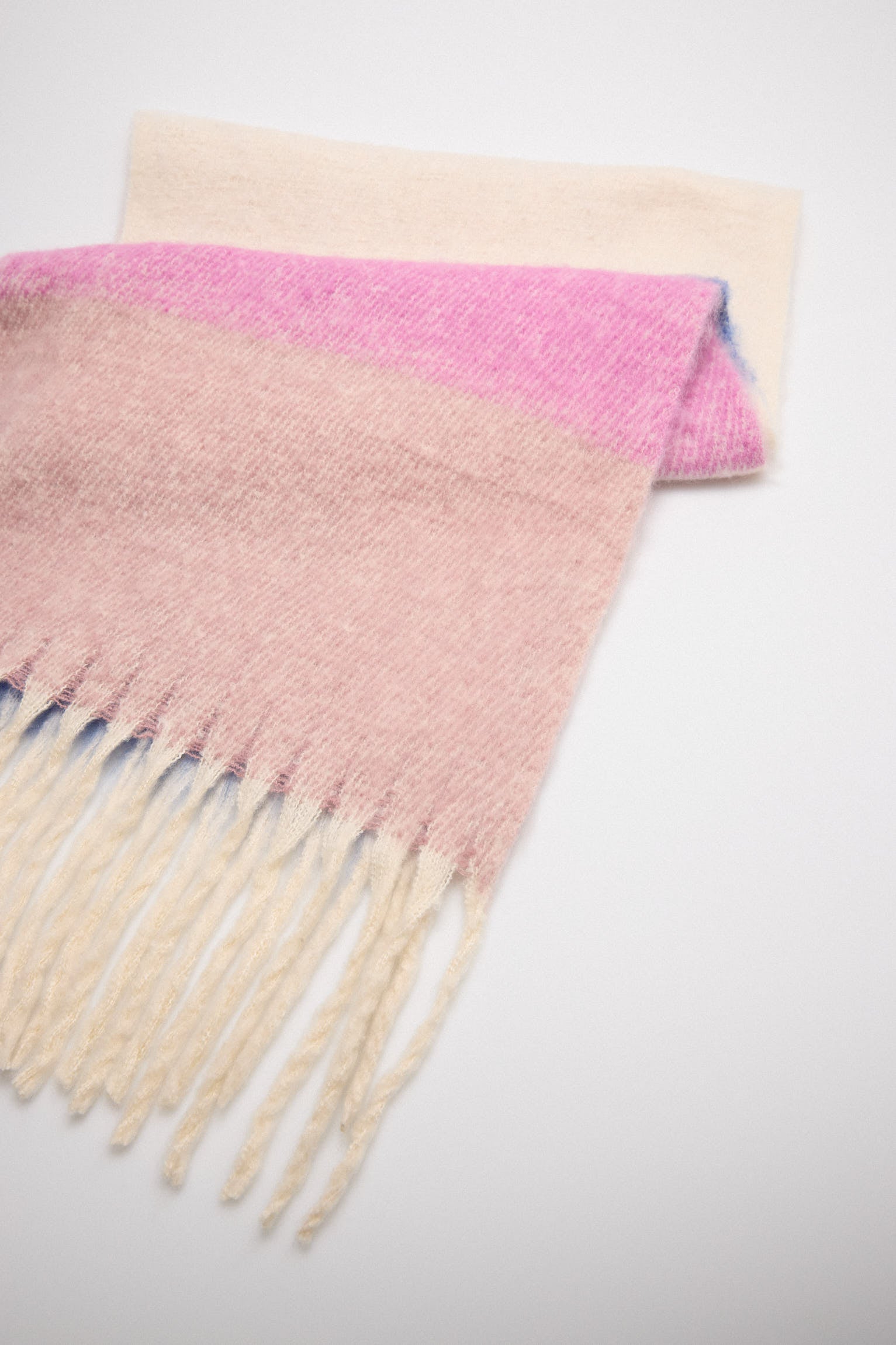 70701-5-bufanda-rayas-rosa