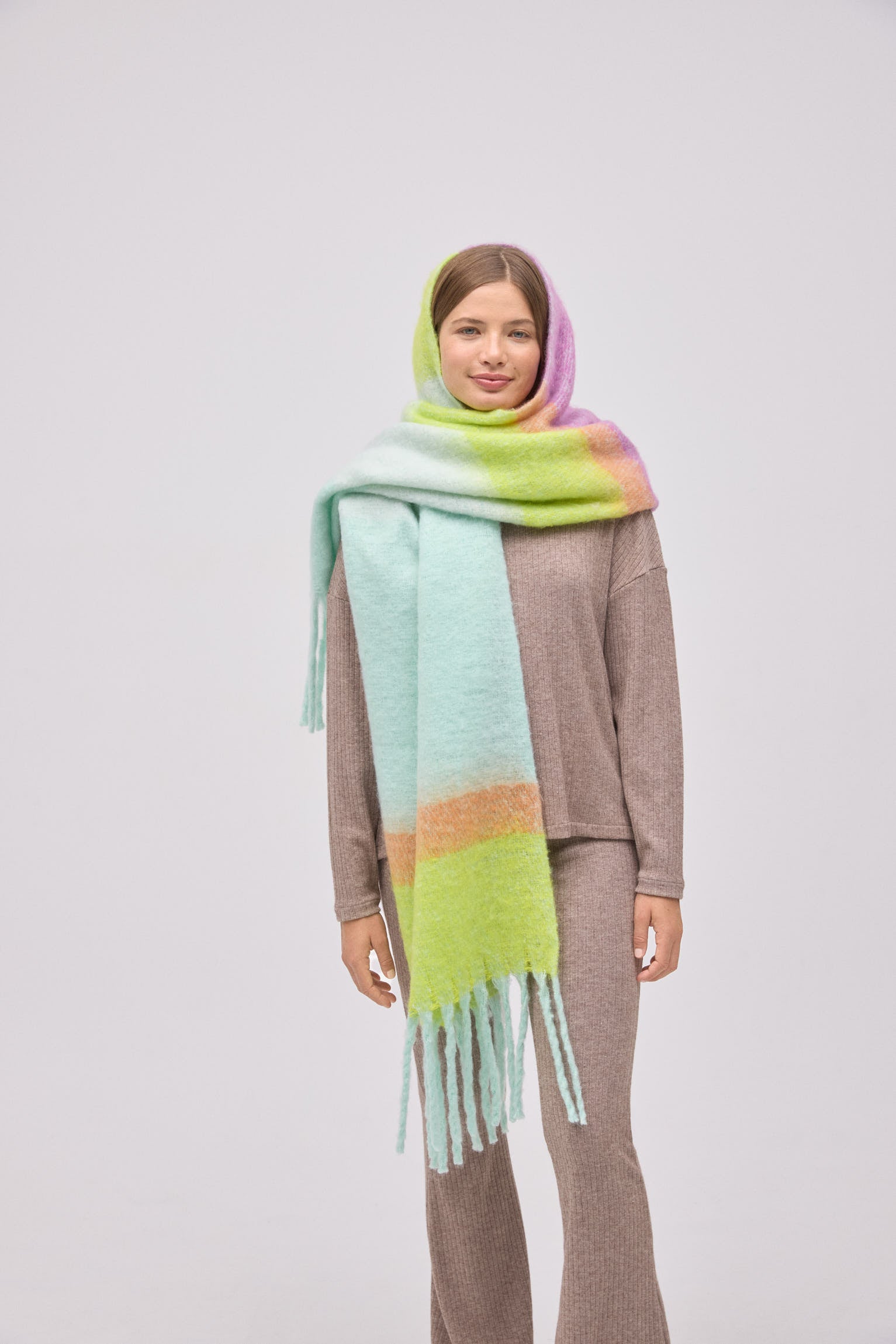 70703-6-bufanda-rayas-colores