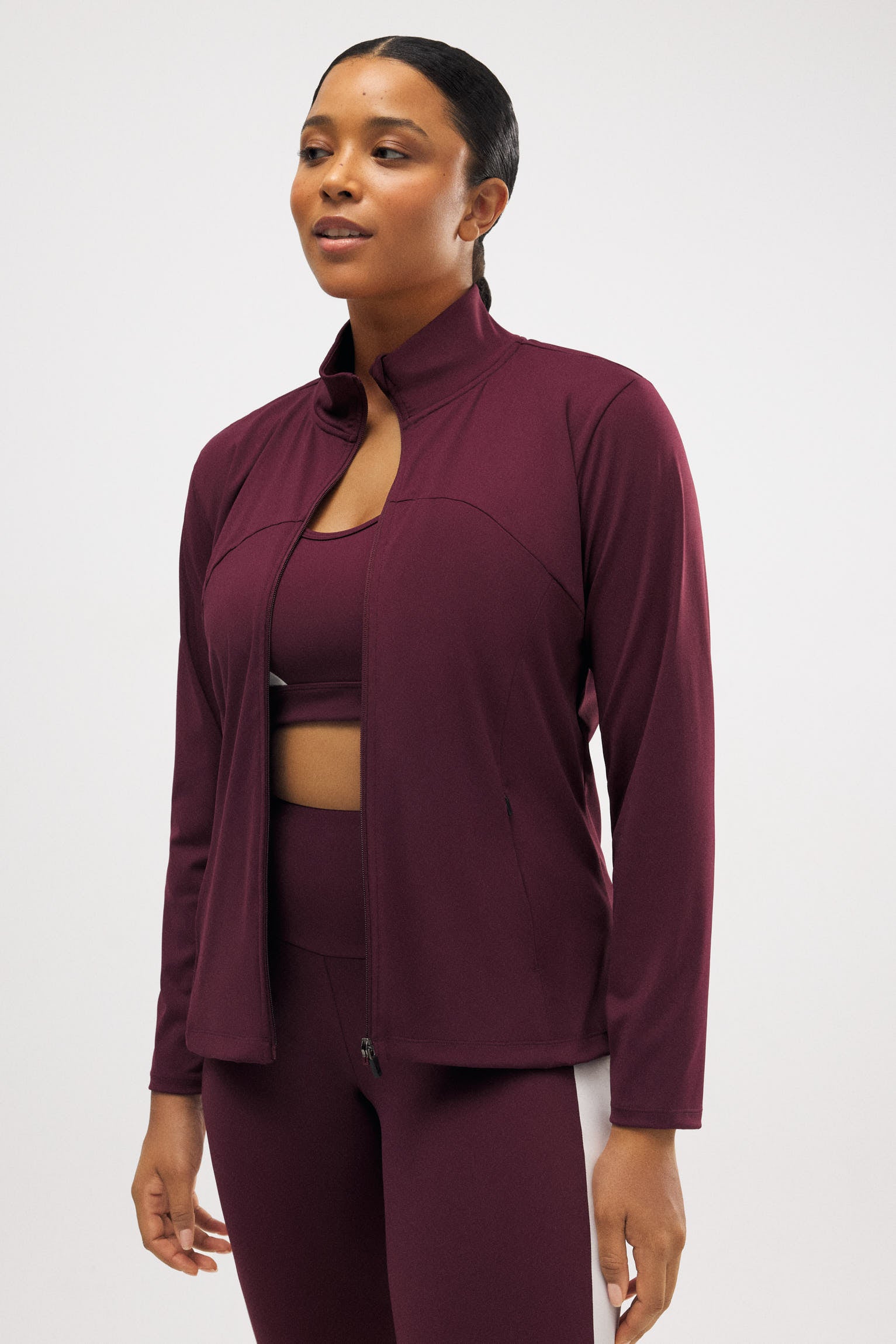 70929-1-chaqueta-deportiva-ajustada-transpirable-burdeos