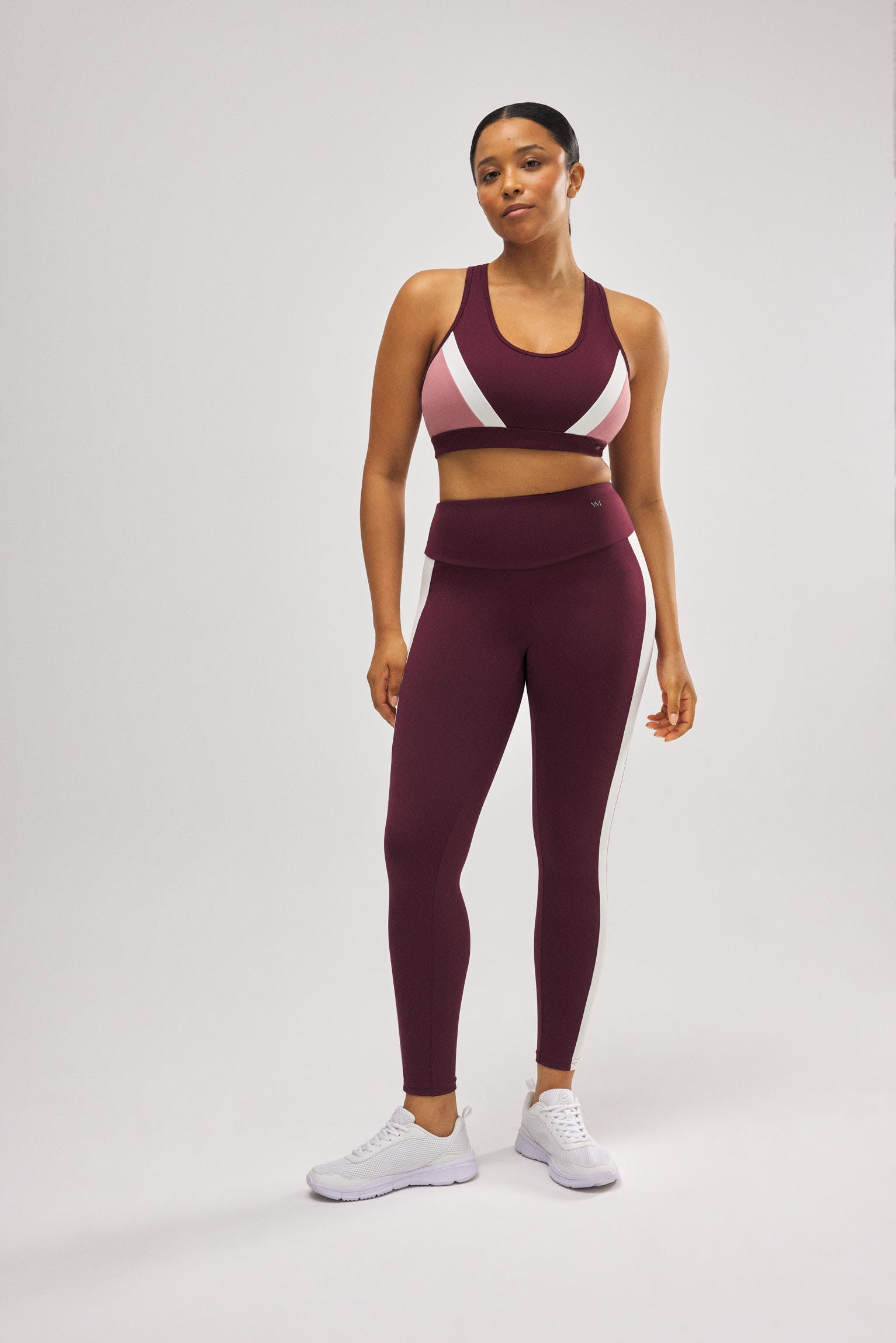 70930-2-leggings-deportivos-color-block-efecto-push-up-burdeos