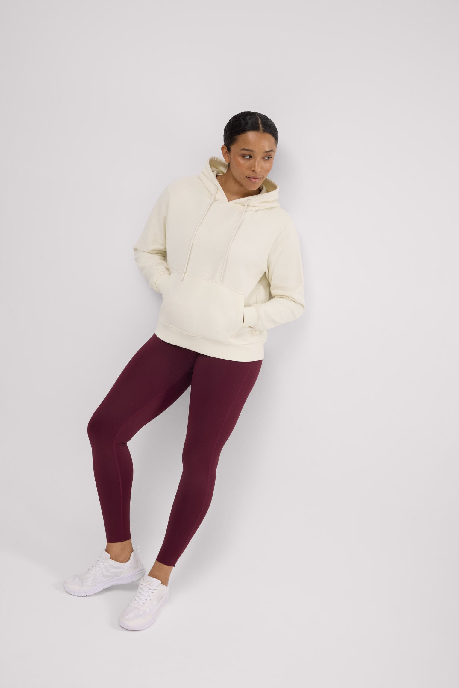 Sports set: sweatshirt and compression leggings with push-up garnet