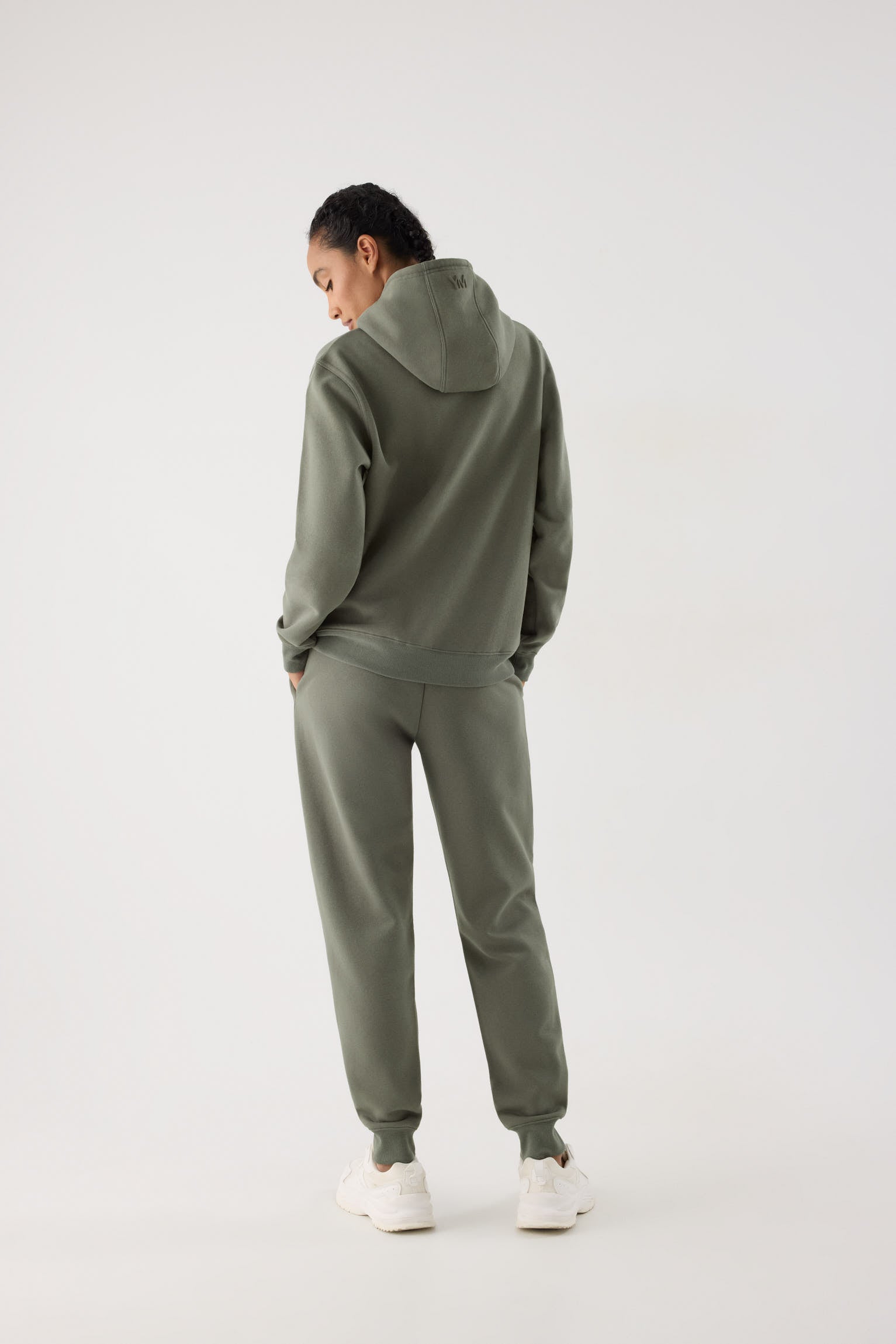 sudadera deportiva con capucha Slowloom look completo para deporte comodidad estilo relajado para looks comfy