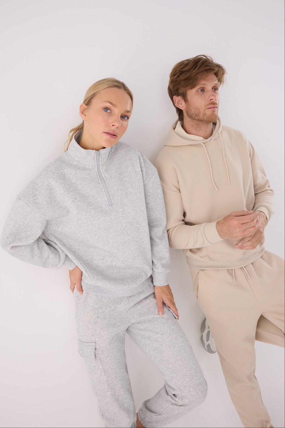Men's beige fleece sports hoodie