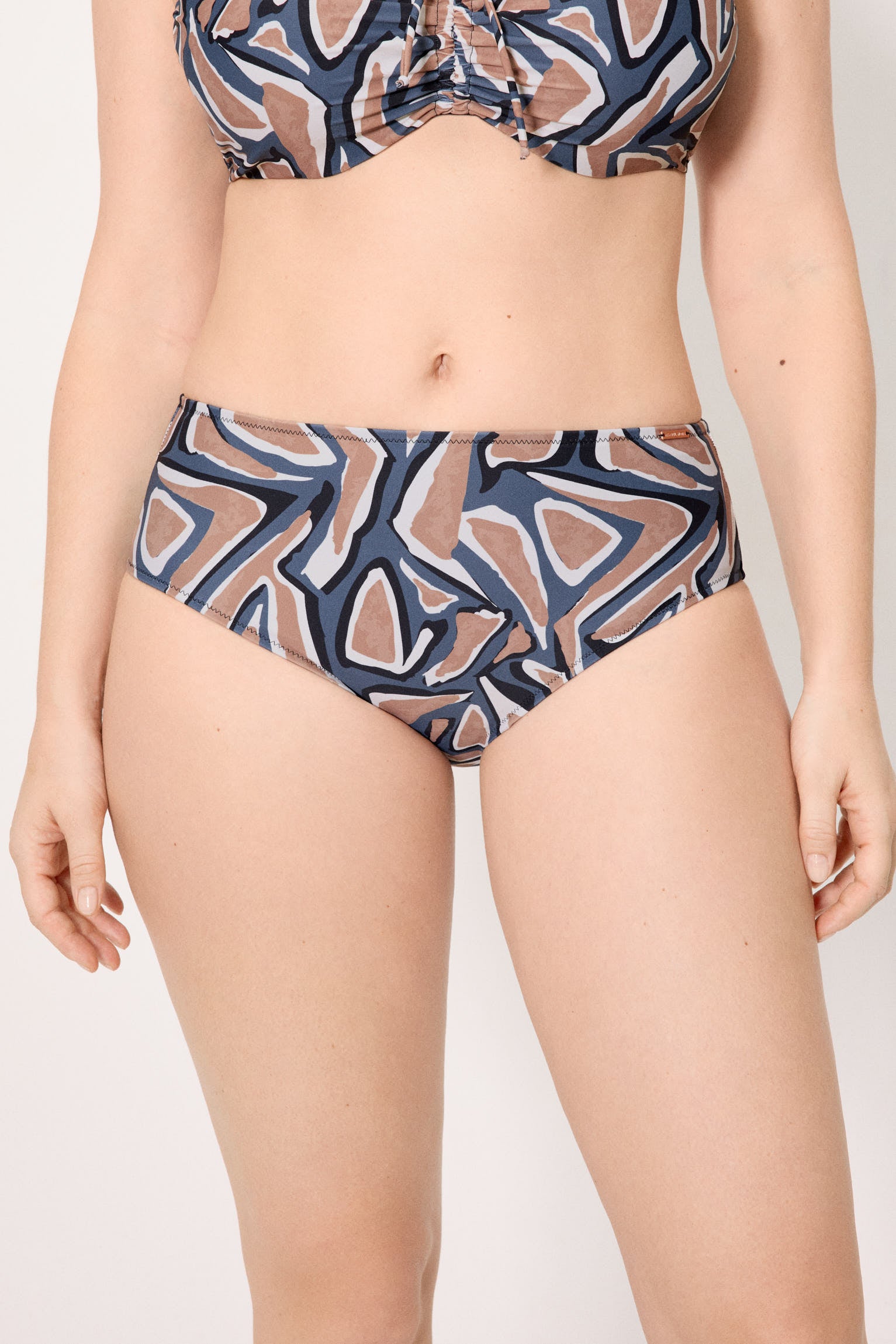 83309--braga-bikini-mujer-reductora-alta-estampada--ysabel-mora