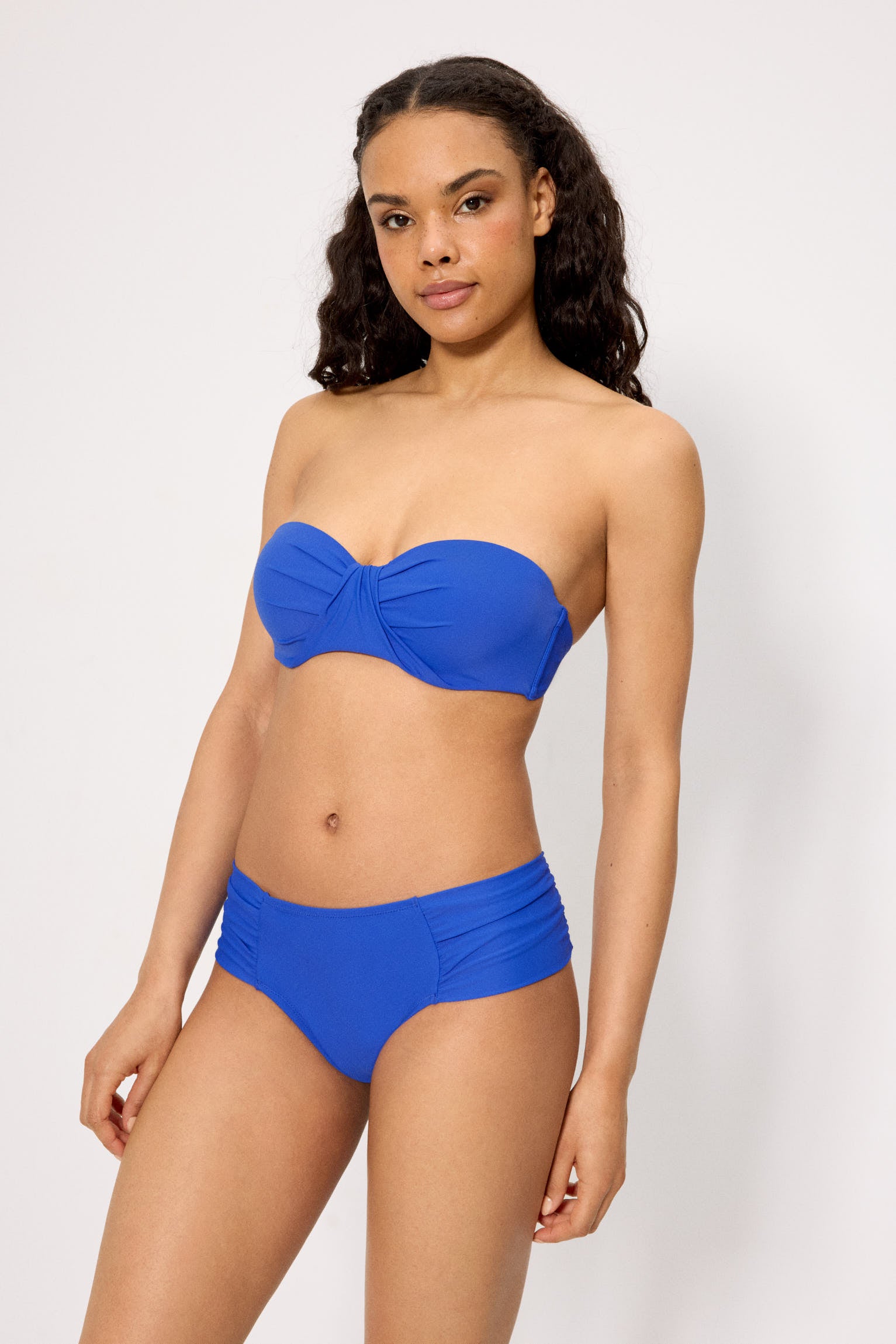 83404-electric-blue-braga-bikini-mujer-moldeadora-midi-marino--ysabel-mora