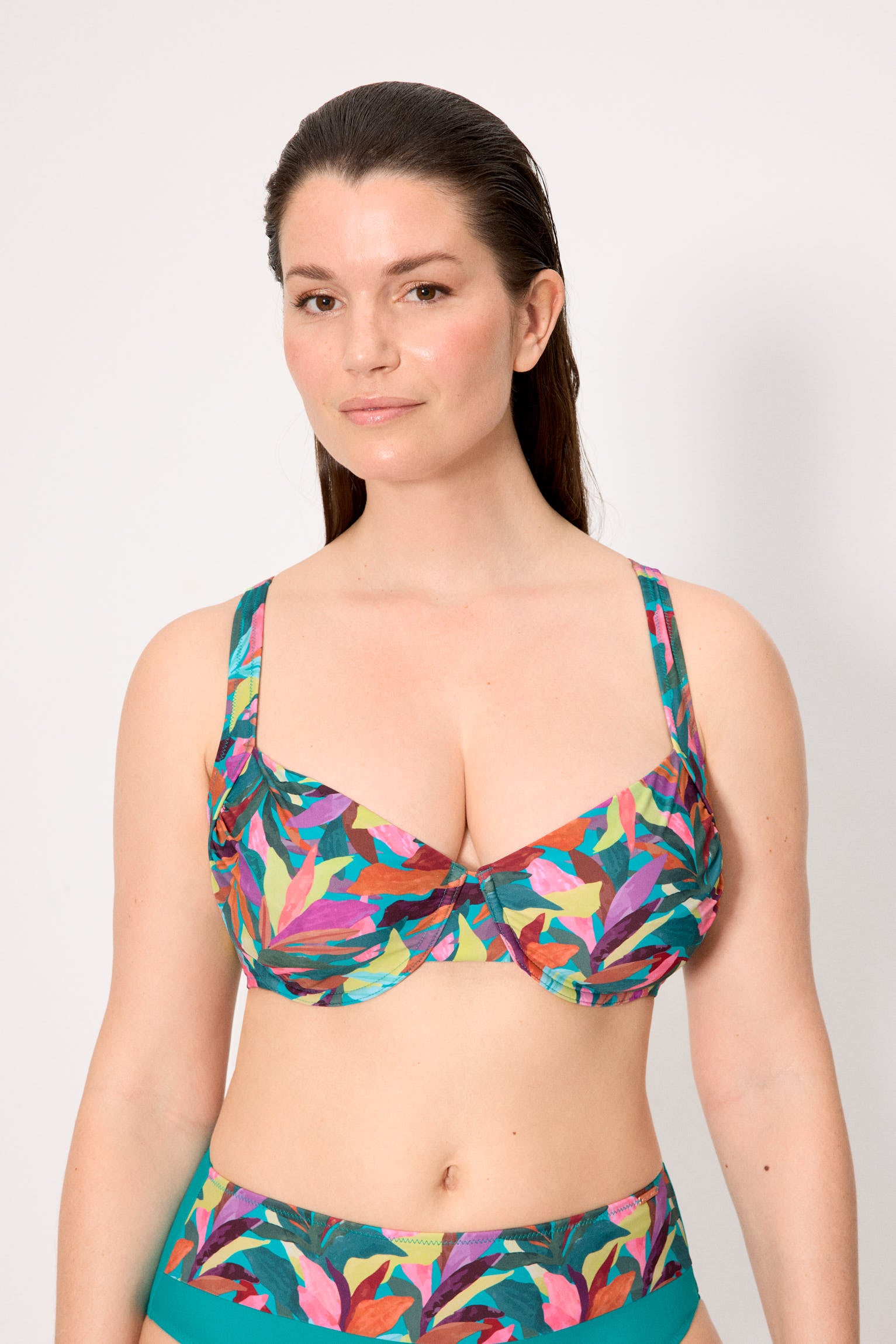 Leaf print slimming bikini top, cups D and E