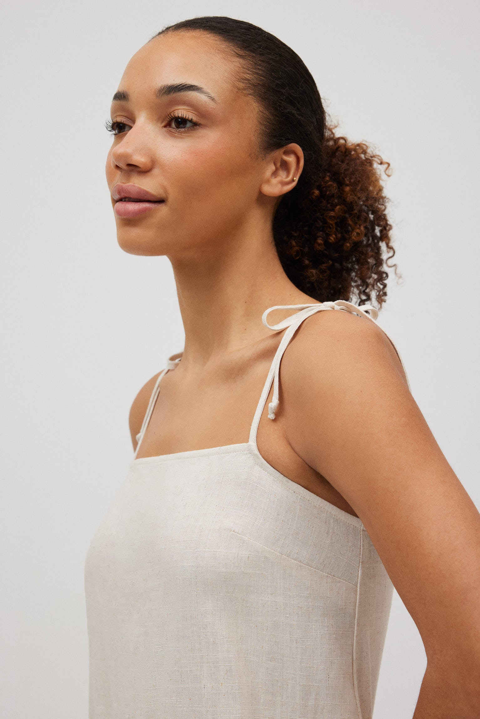 Short straight dress with linen