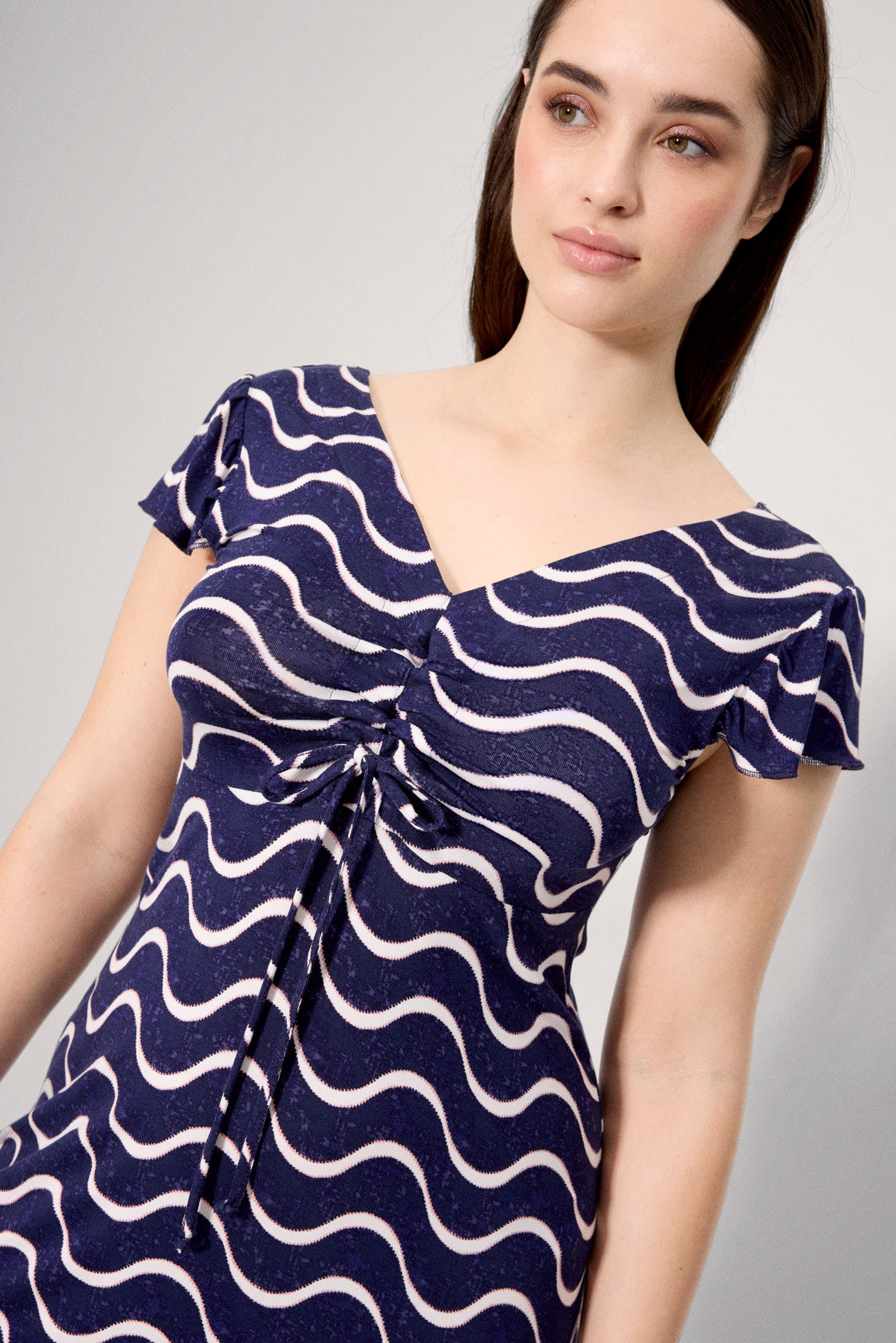 86222-vestido-mujer-verano-manga-corta-estampado-ondas