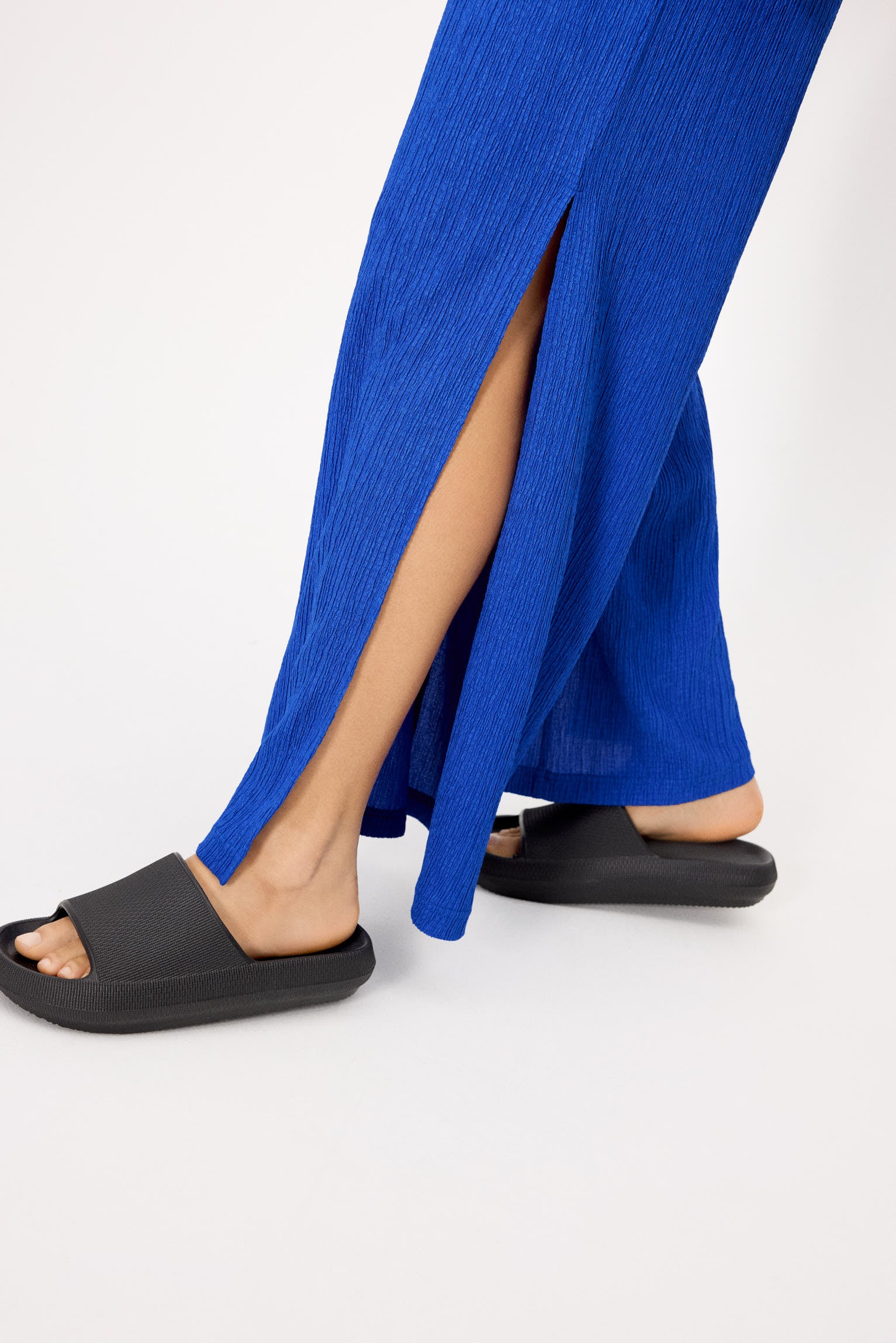 86223-pantalon-largo-ligero-azul