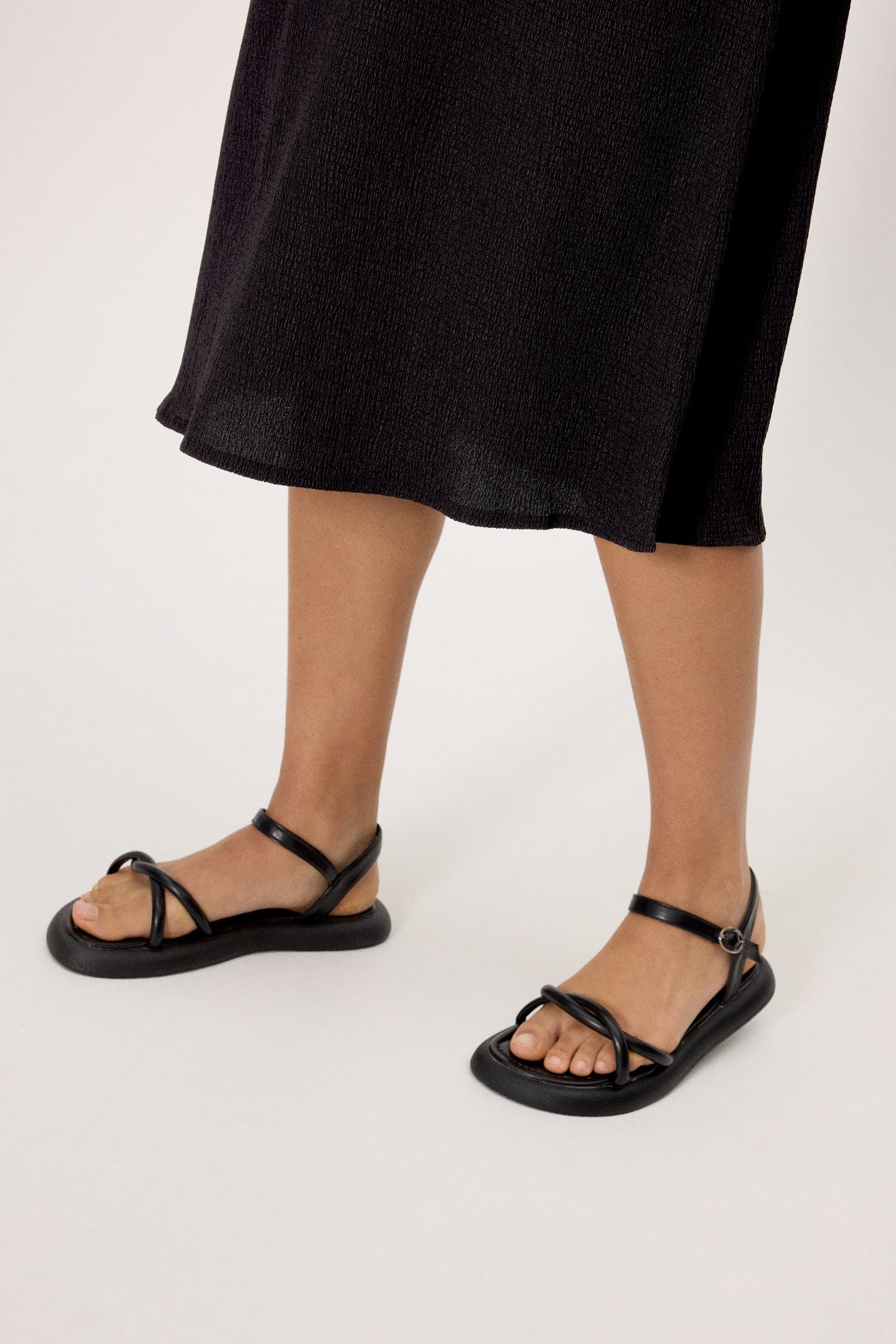 86254-vestido-mujer-verano-largo-ligero-negro