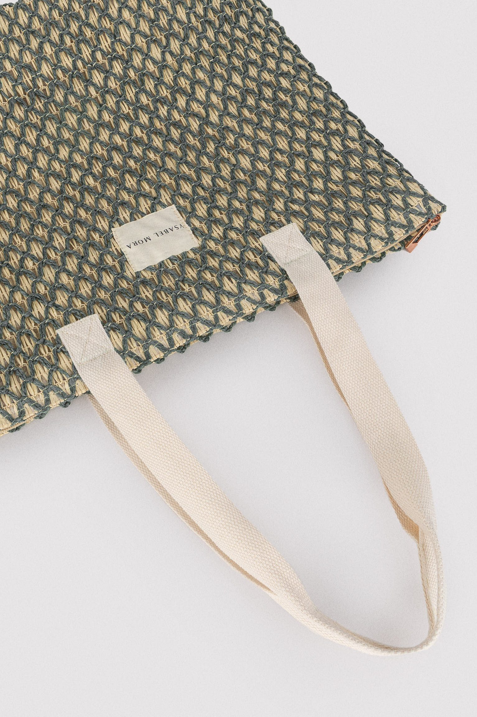 86296-bolso-de-playa-de-rafia-beige-y-verde-ysabel-mora