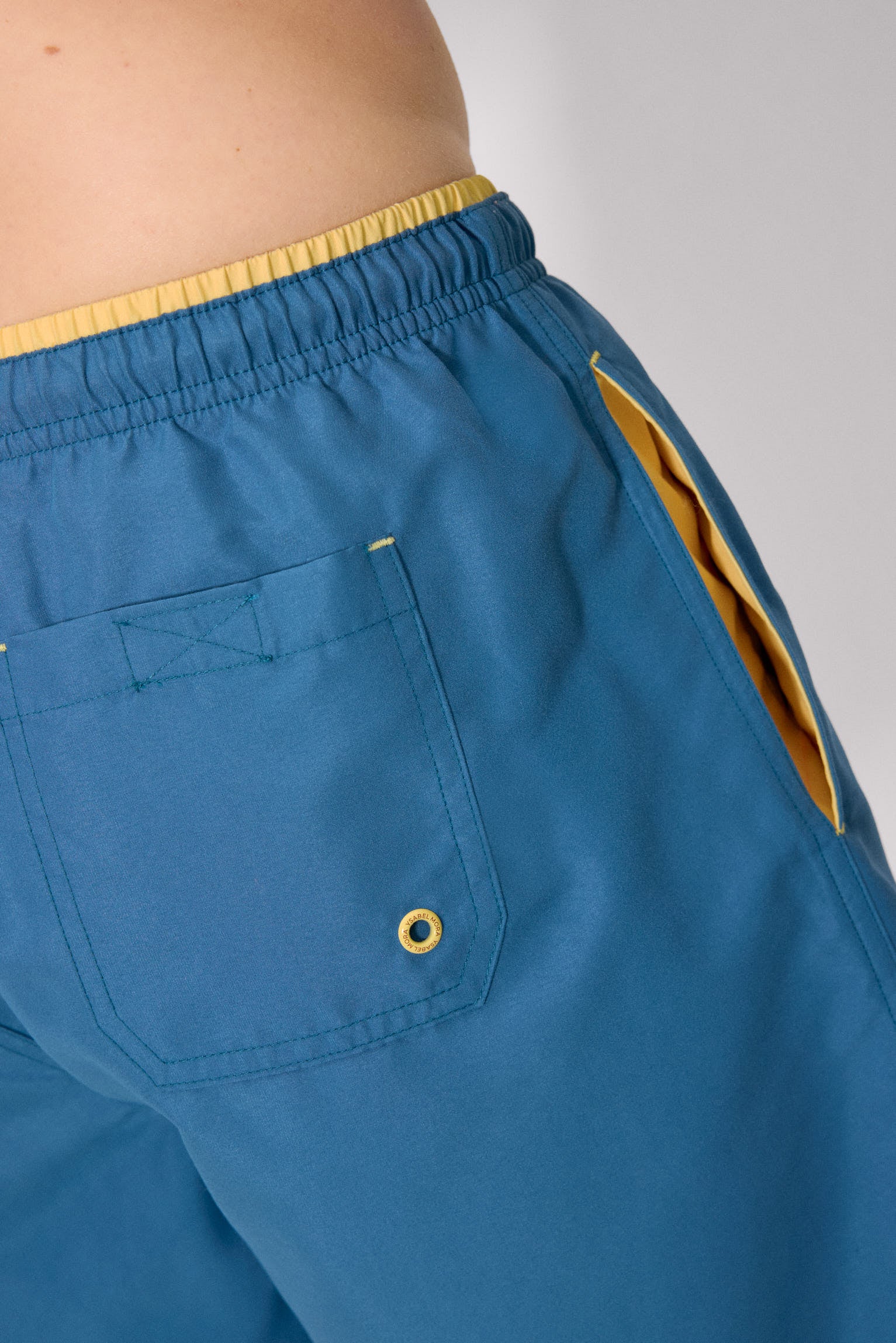 Bañador medio básico azul - Ysabel Mora