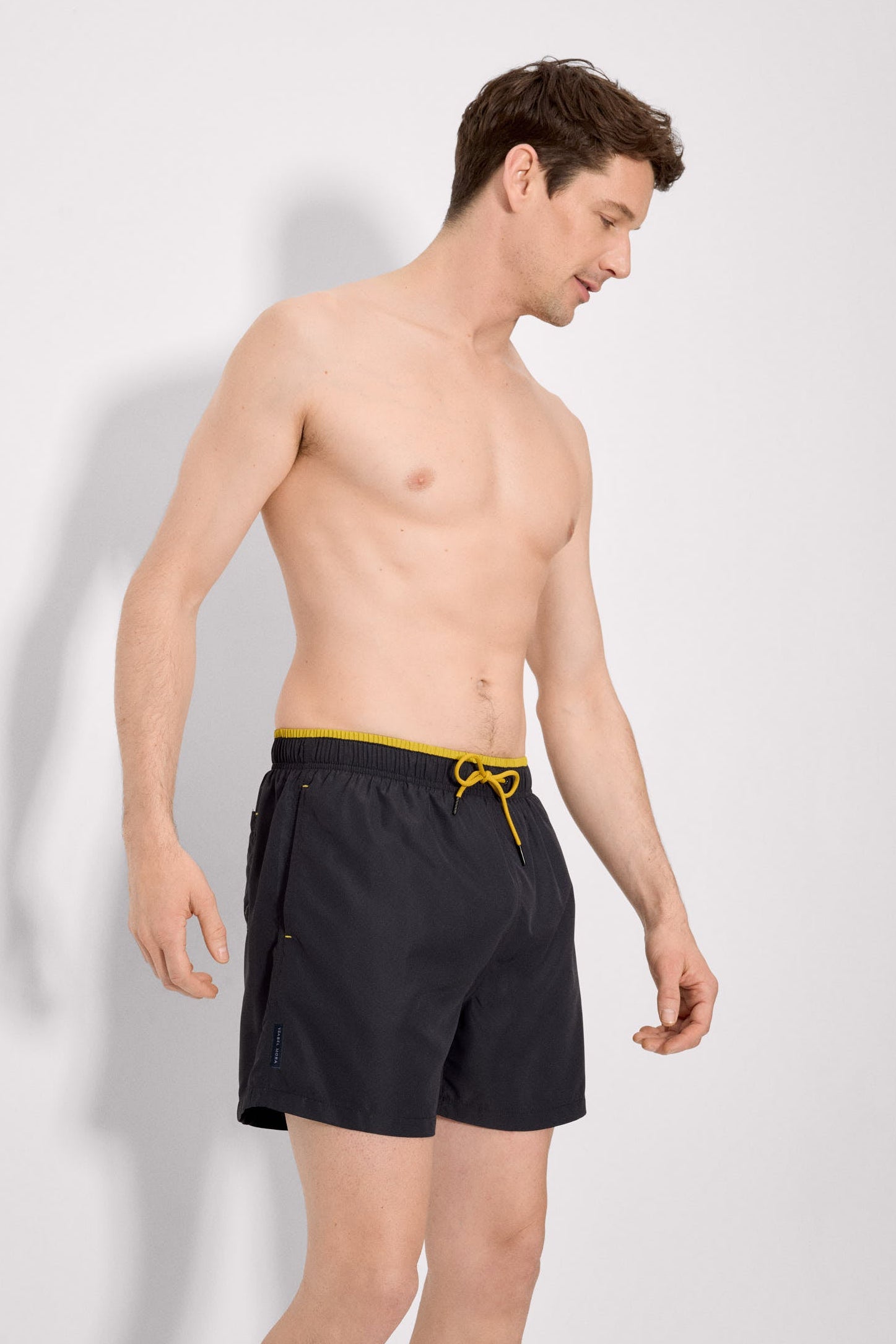 Bañador medio detalle cintura negro - Ysabel Mora