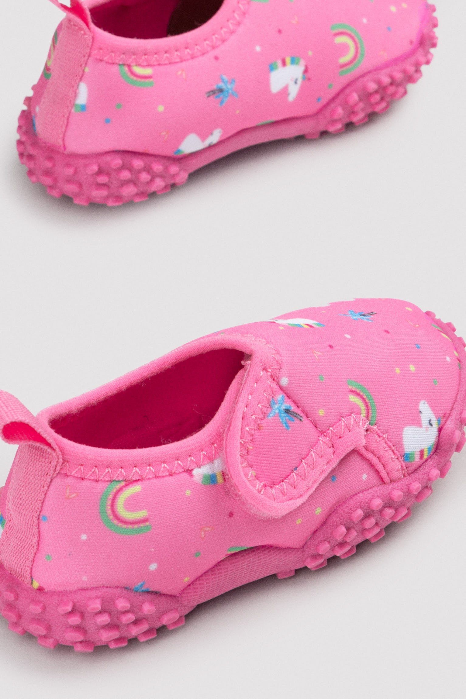 Children's booties with unicorn print