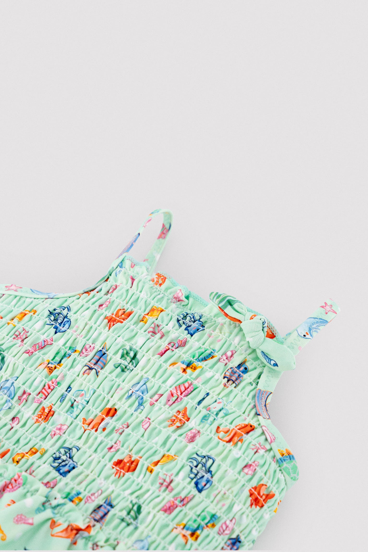 Bañador bebé niña detalle volante y nido de abeja estampado fauna marina - Ysabel Mora