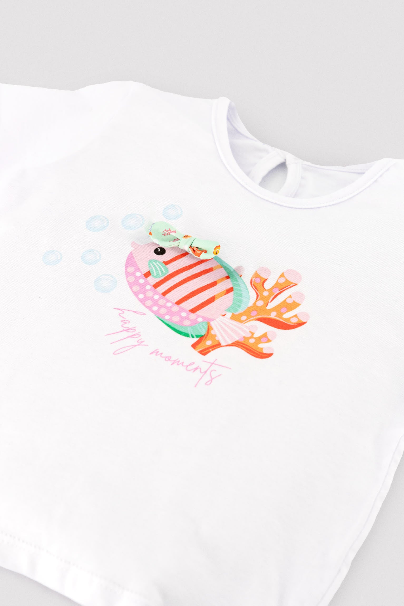 Baby set with t-shirt and bloomers featuring a marine animal print