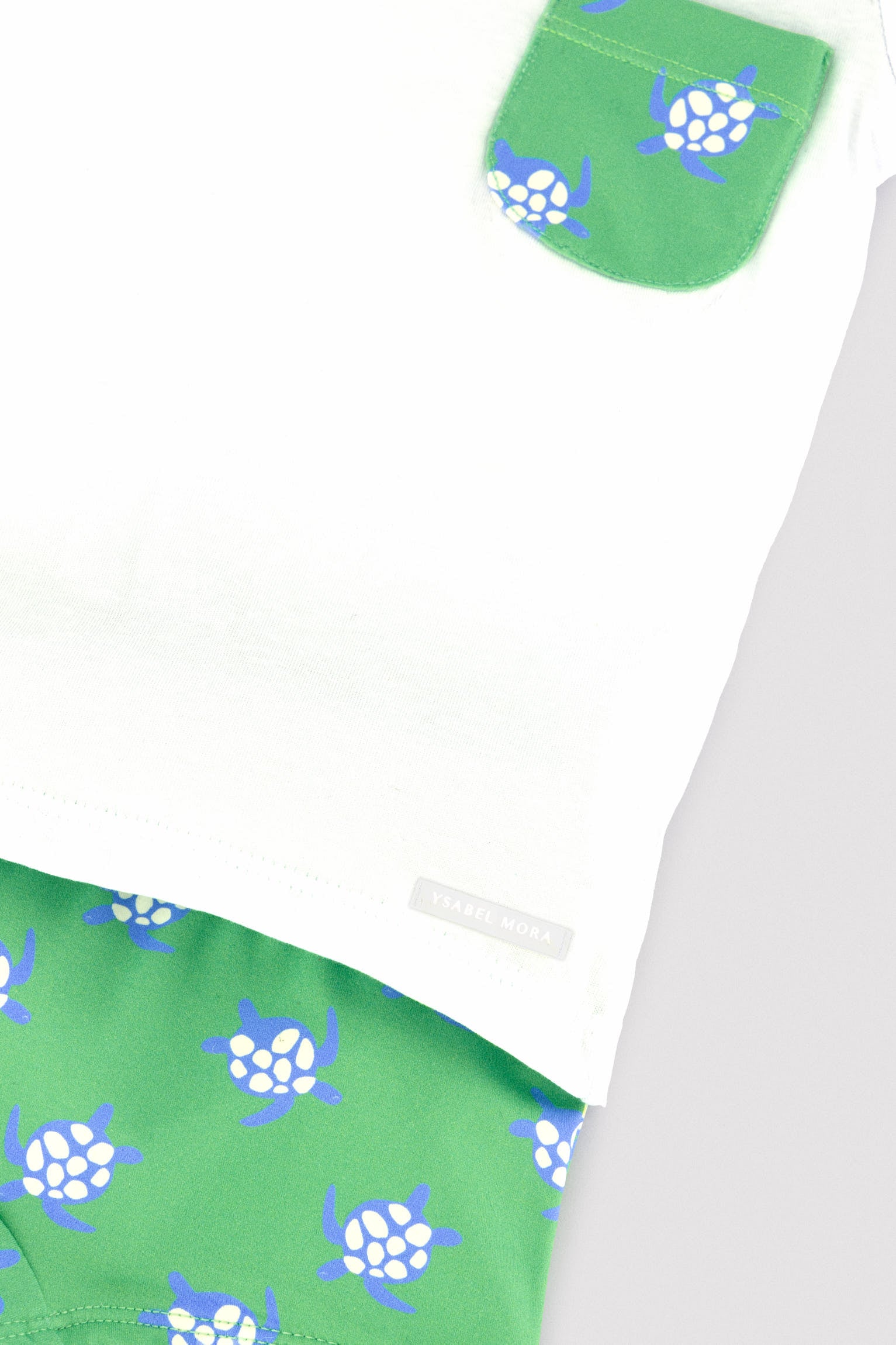Baby turtle print t-shirt and boxer shorts set