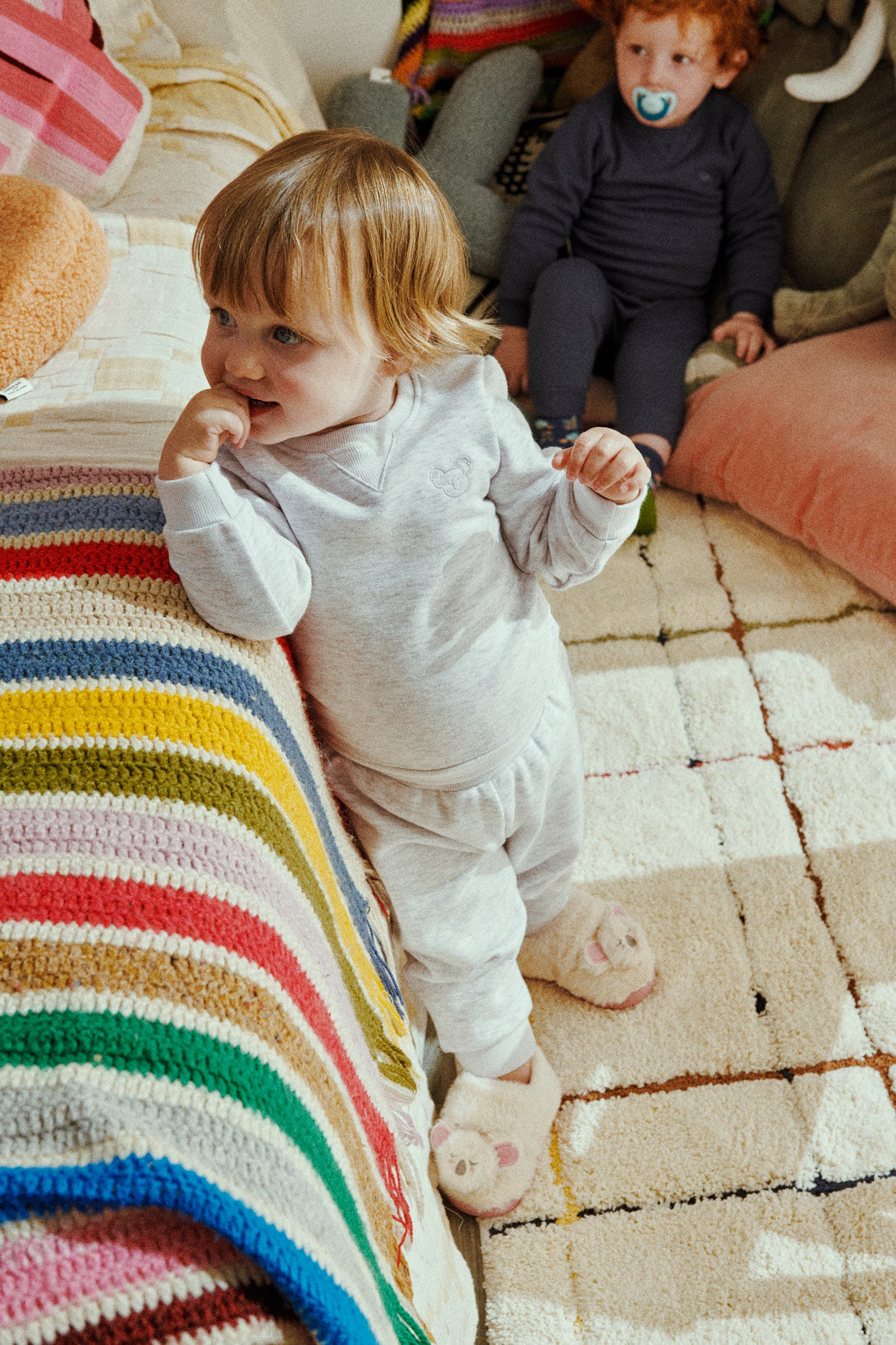 PRE-SALE Basic baby set: gray sweatshirt and joggers