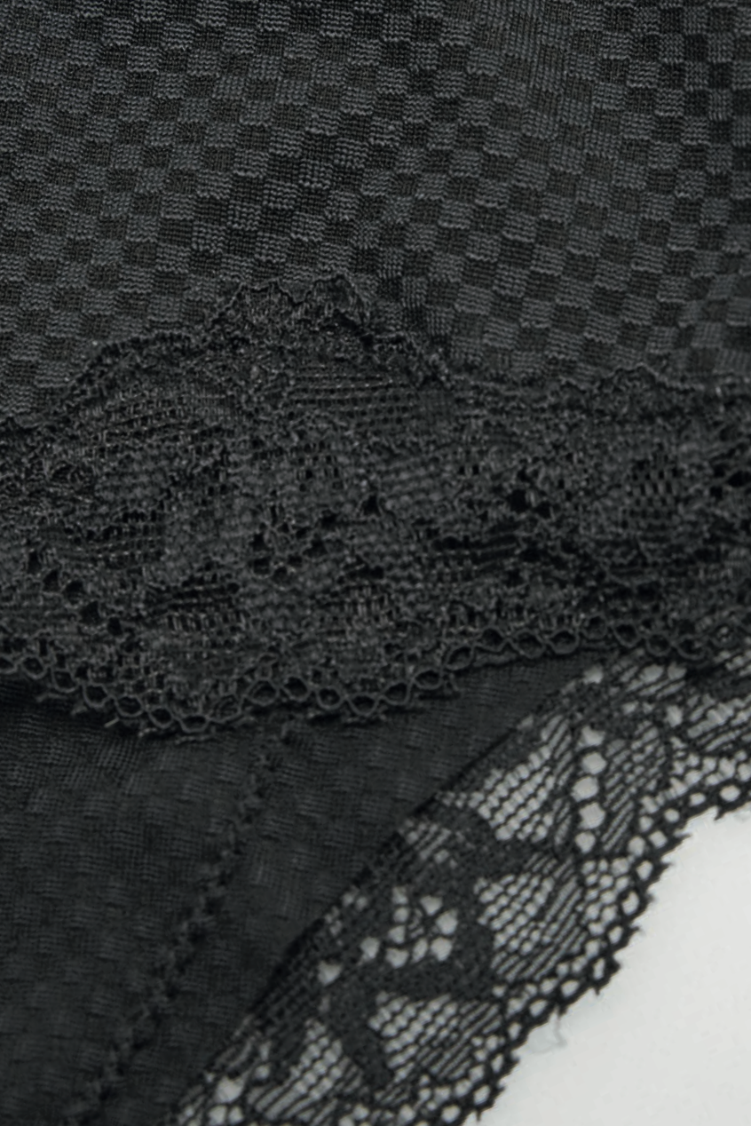 PRESALE Midi panty with black lace