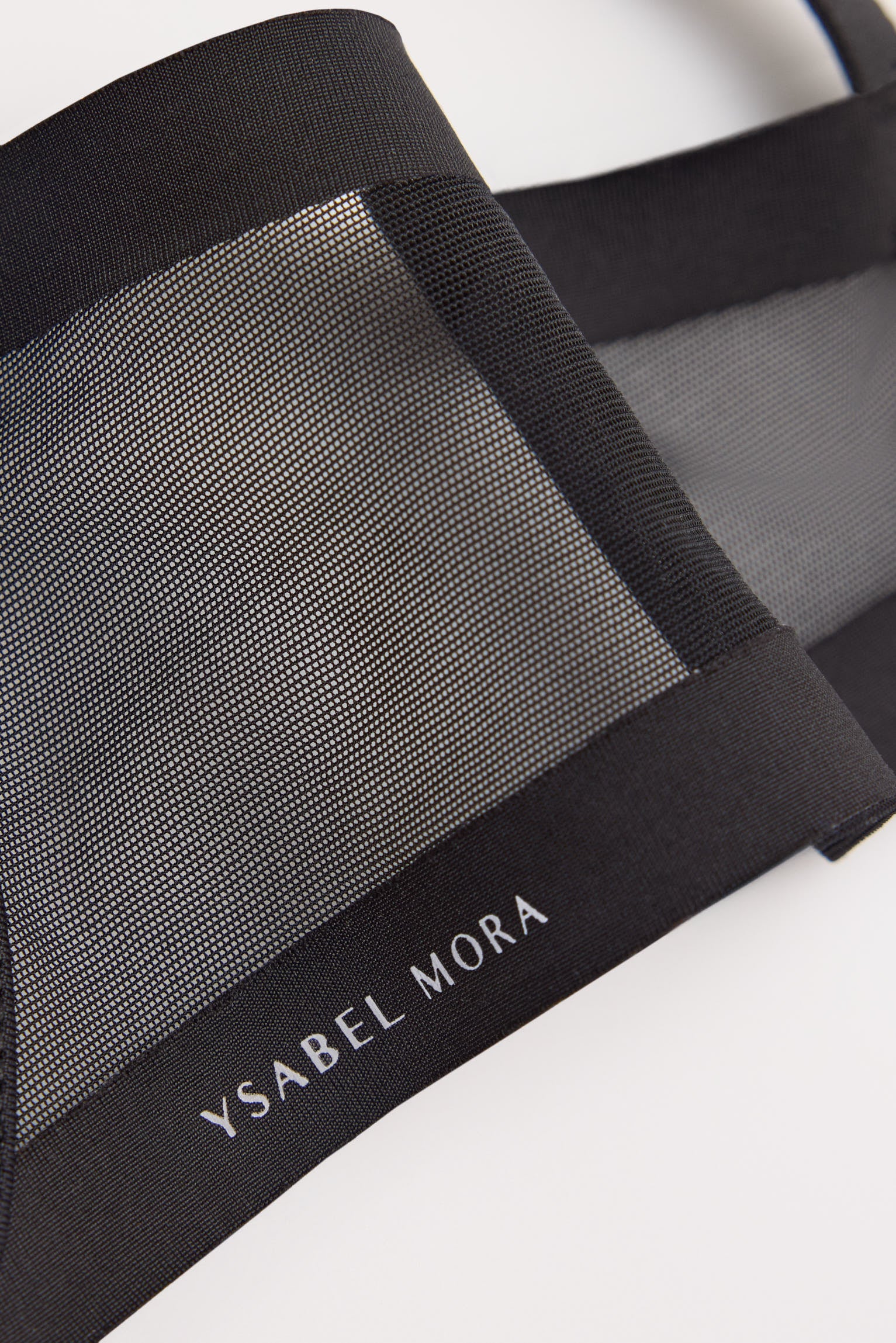 10159-06-nomarks-sujetador-sin-aro-con-relleno-brisa-negro-ysabel-mora