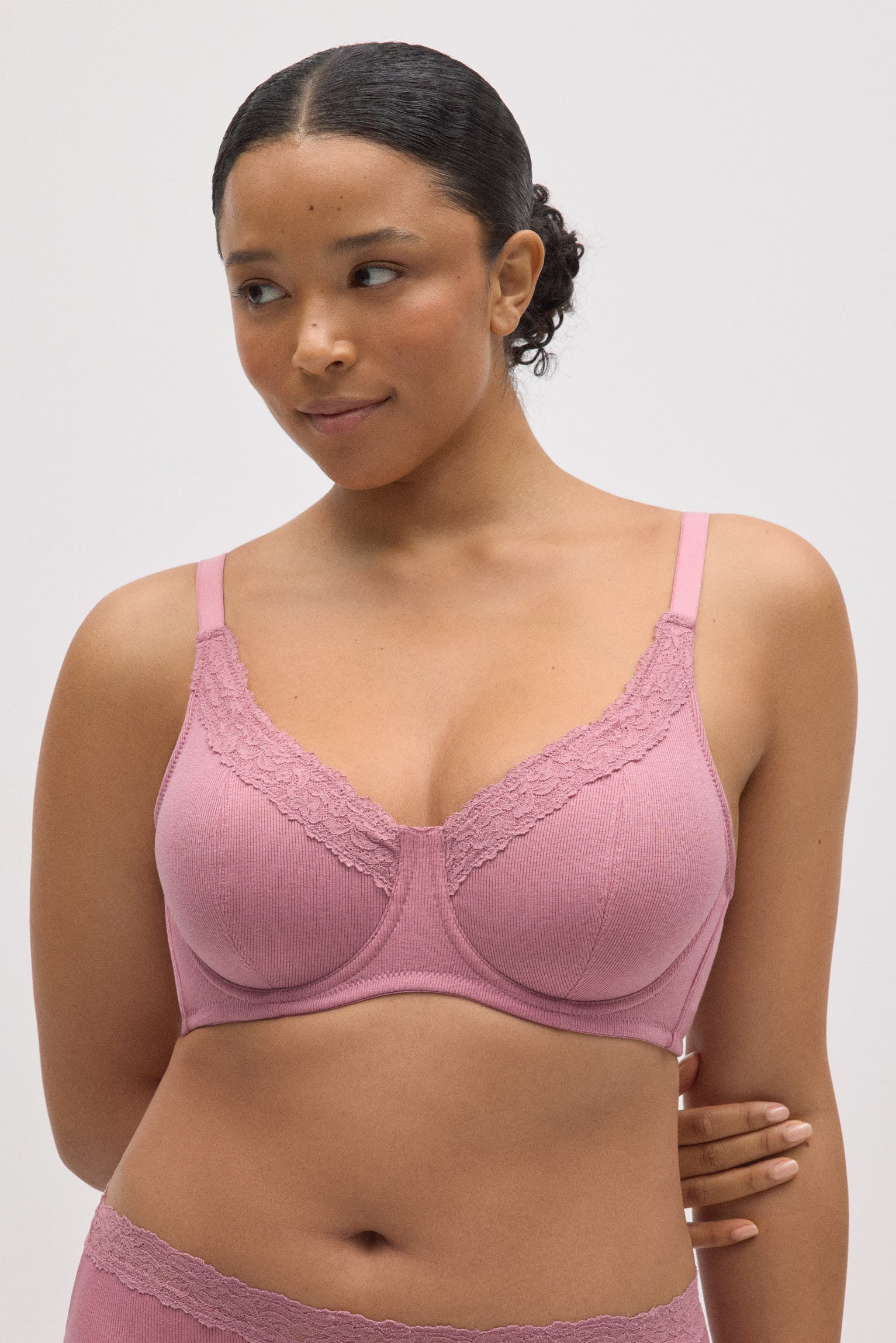10762-1-sujetado-reductor-canale-con-encaje-rosa