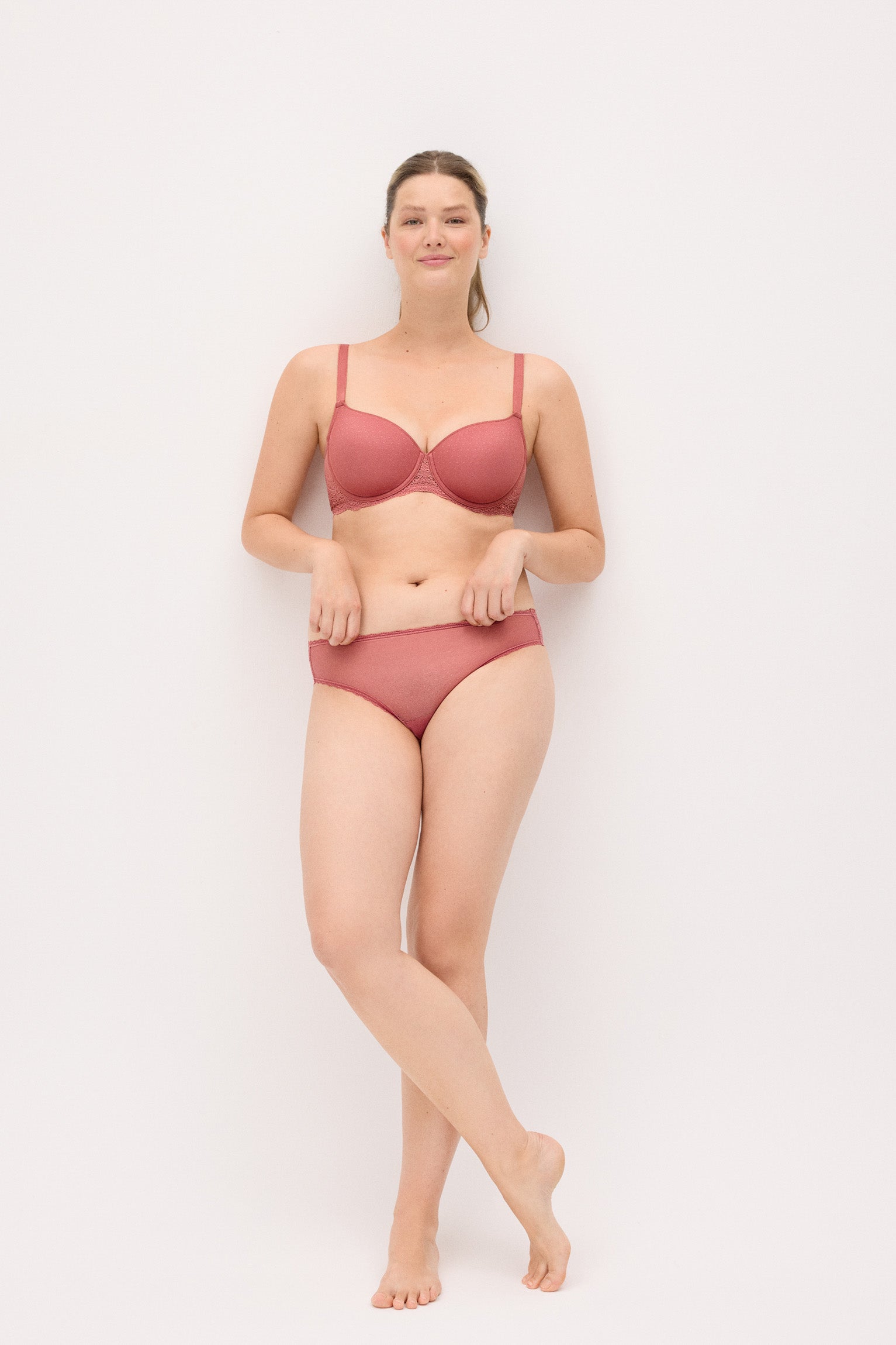 Braga midi plumeti rosa - Ysabel Mora