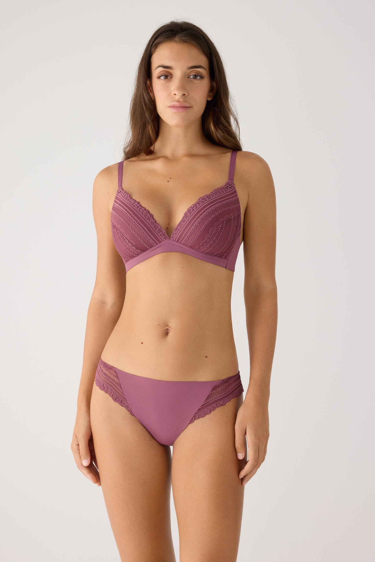 Brazilian briefs lace pink | Paula Echevarria