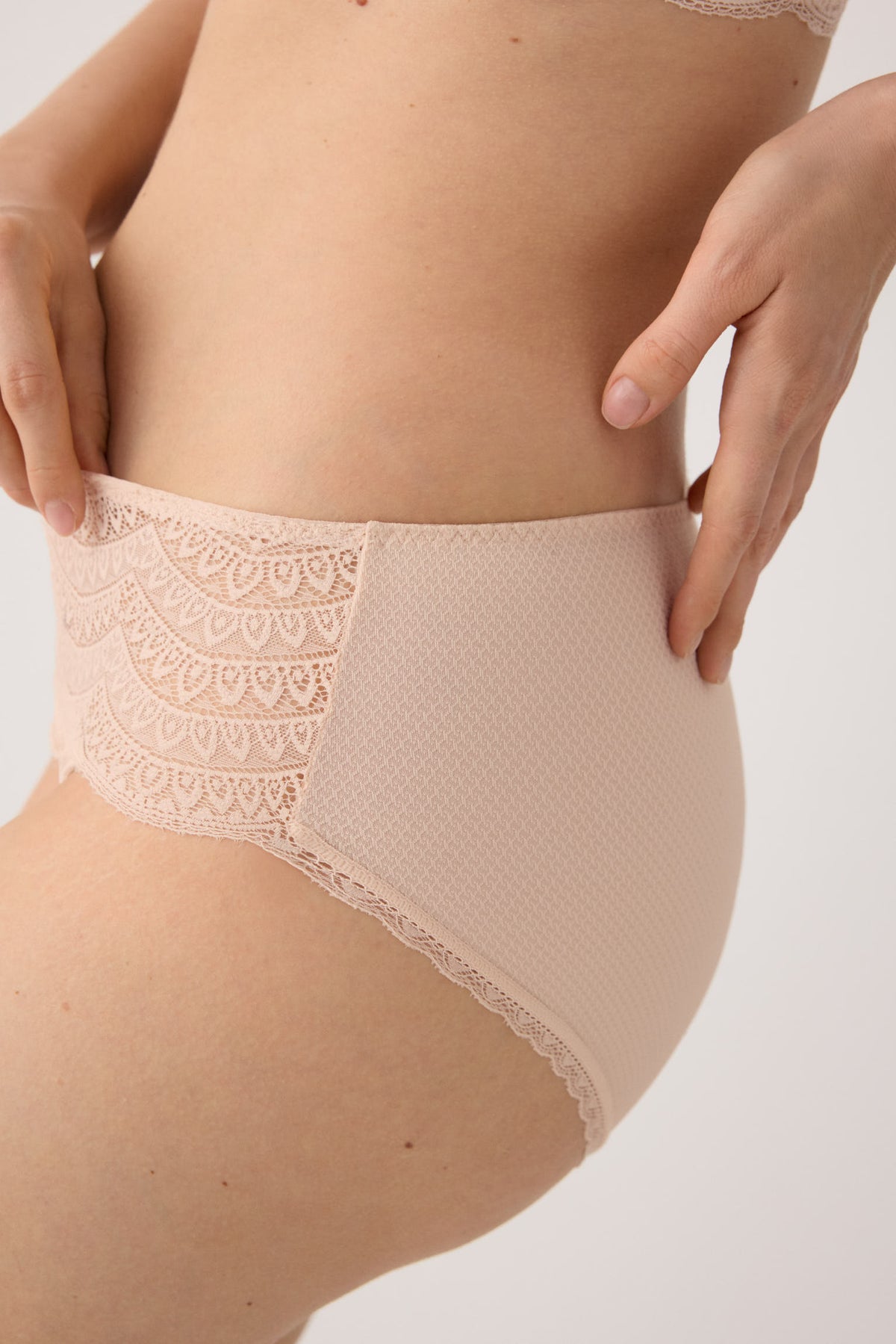 Midi briefs lace nude | Paula Echevarria