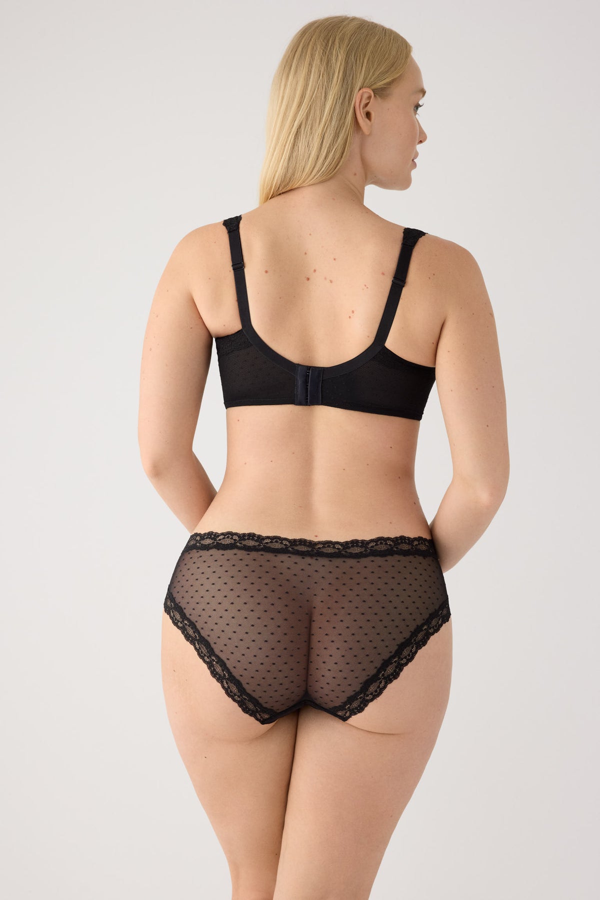 Midi briefs plumetis black