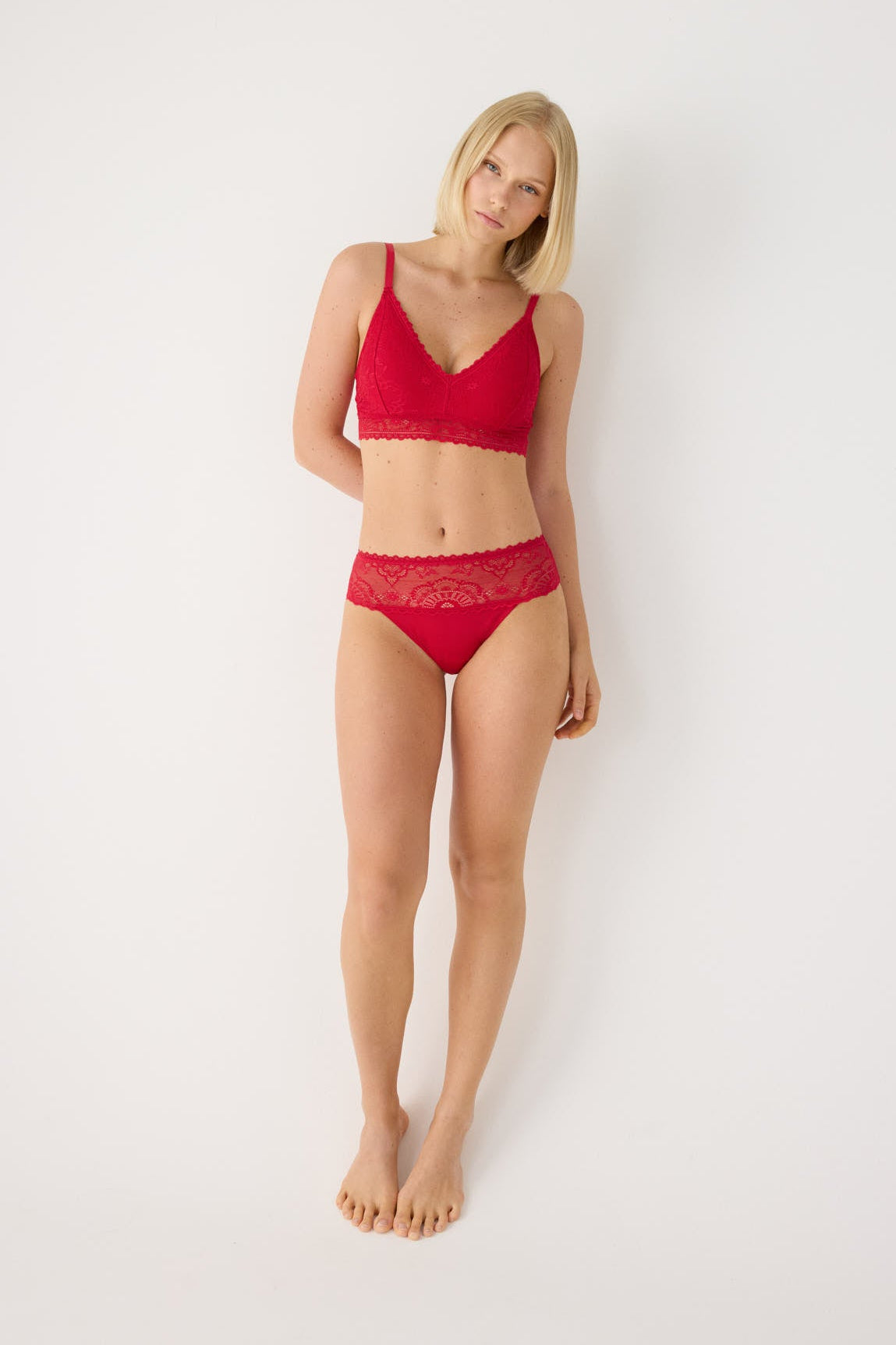 Midi briefs lace red