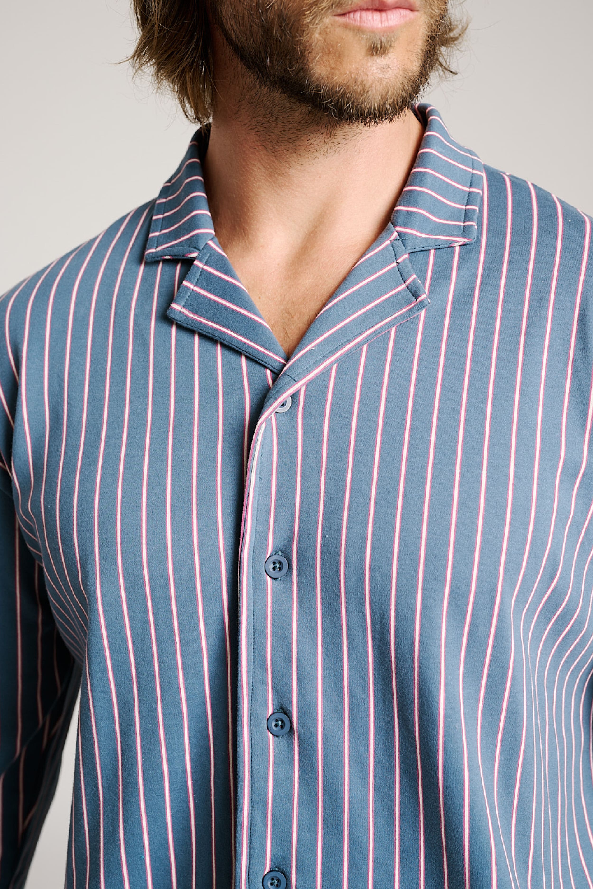 13011016-3-pijama-hombre-camisero-estampado-rayas