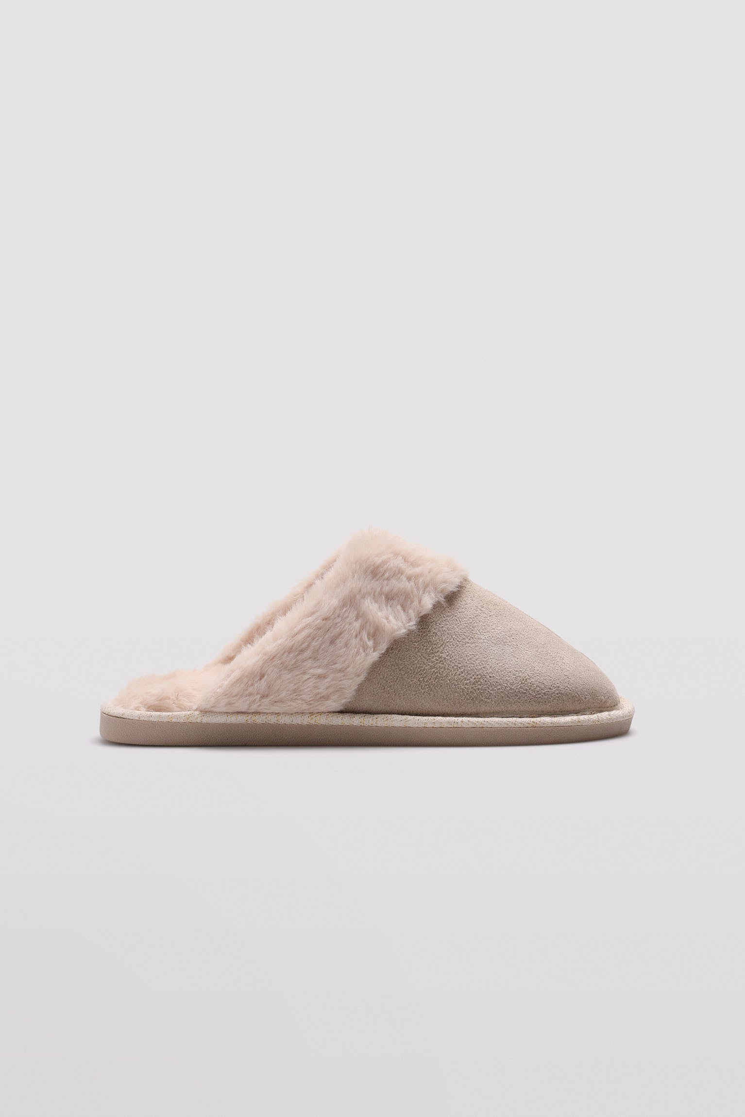 Basic gray fur house slippers