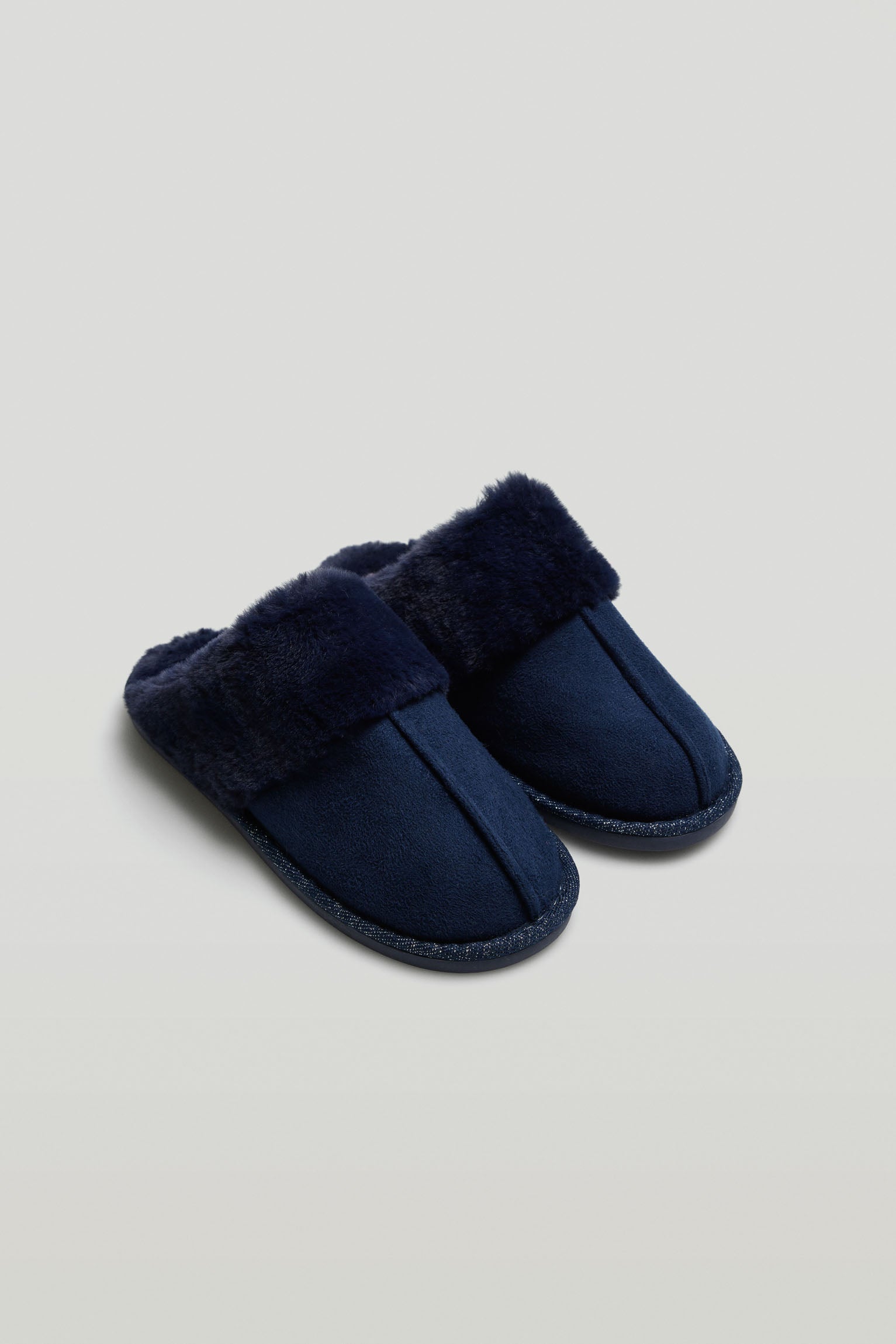 Basic navy fur house slippers