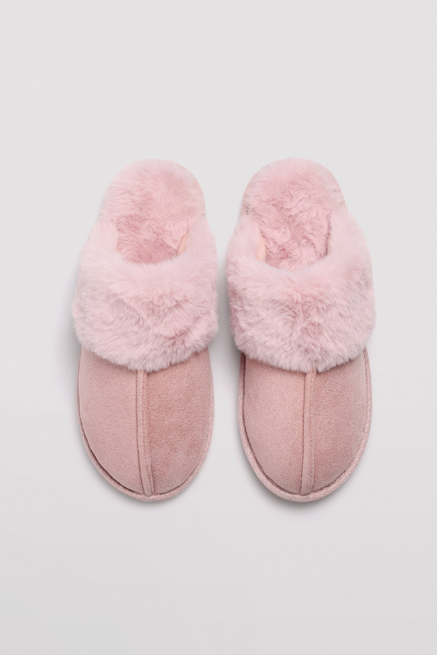 Basic pink fur house slippers