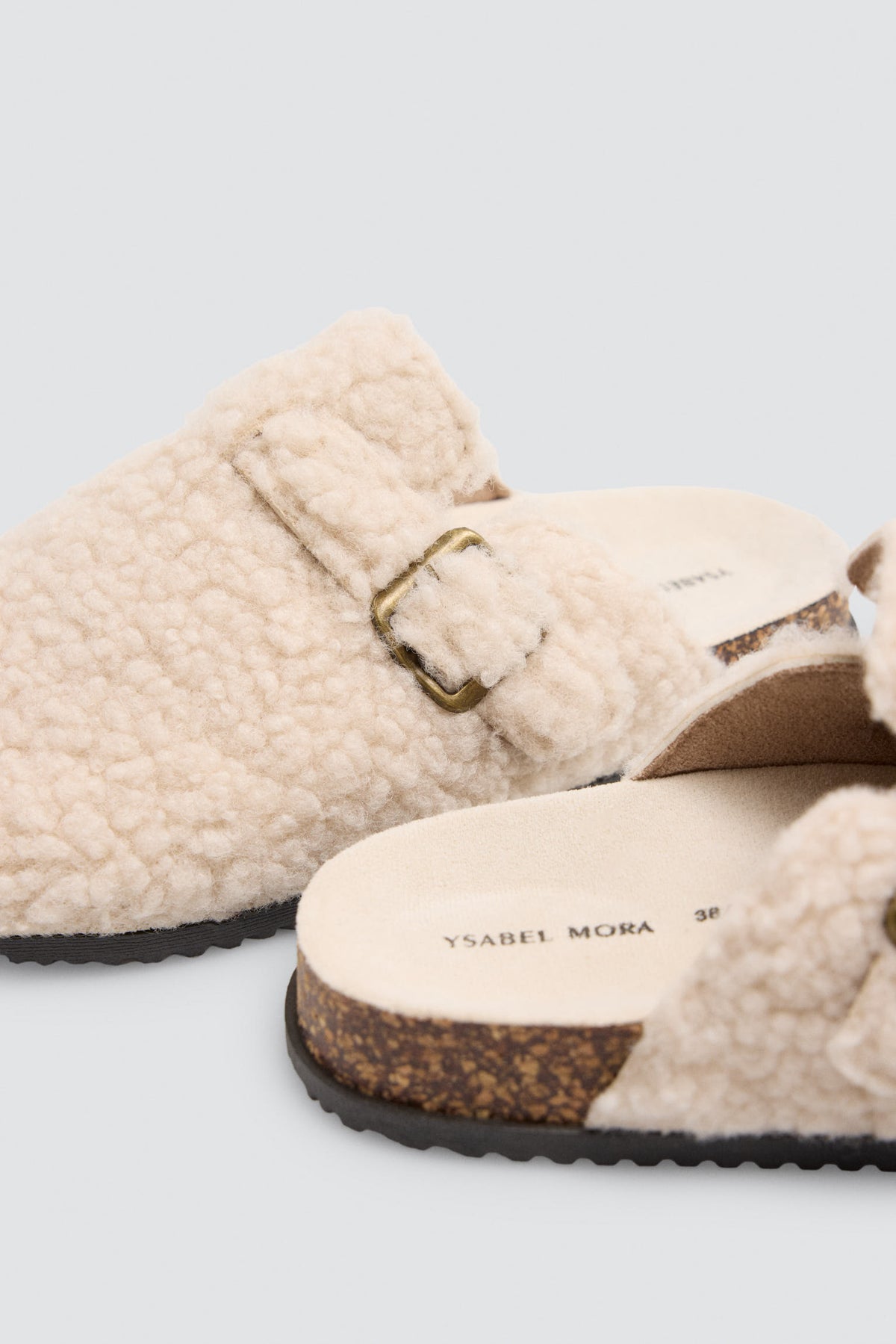 14184-TAUPE-zapatillas-de-casa-mujer-de-punto-con-pompon-marrones