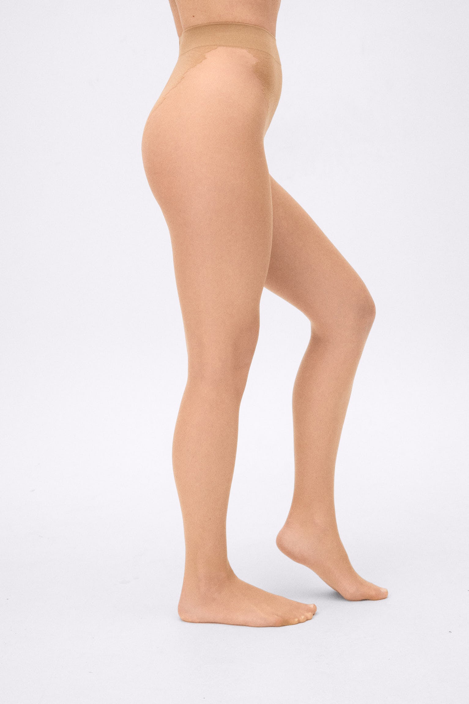 Unbreakable panty 10 denier natural