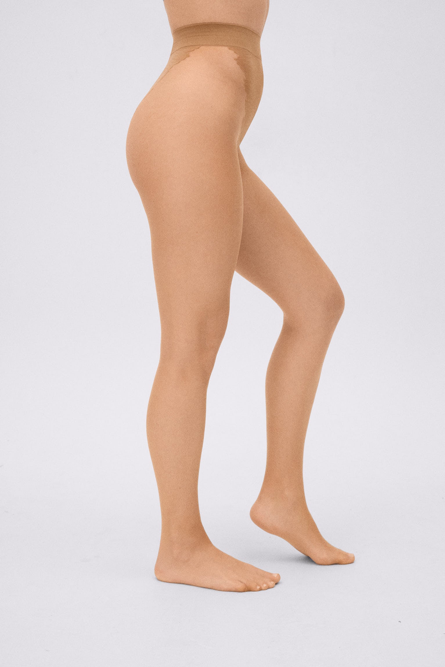 Unbreakable 10 denier brown pantyhose