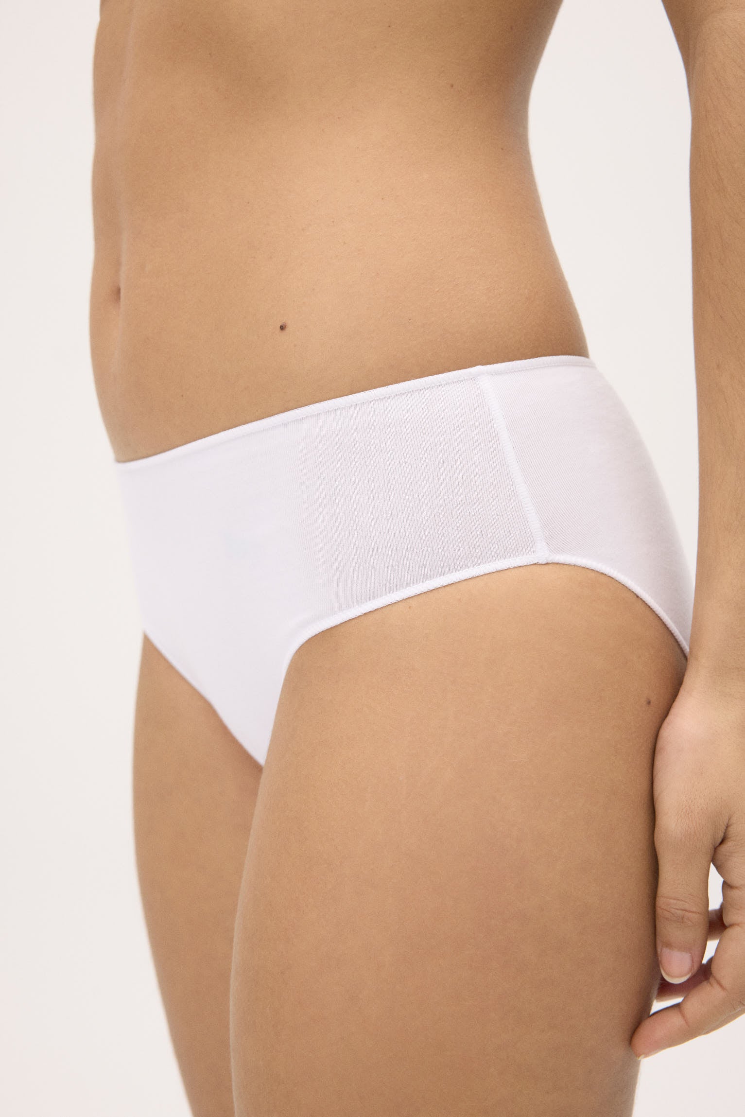 braga-midi-algodon-blanca-mujer-ysabel-mora