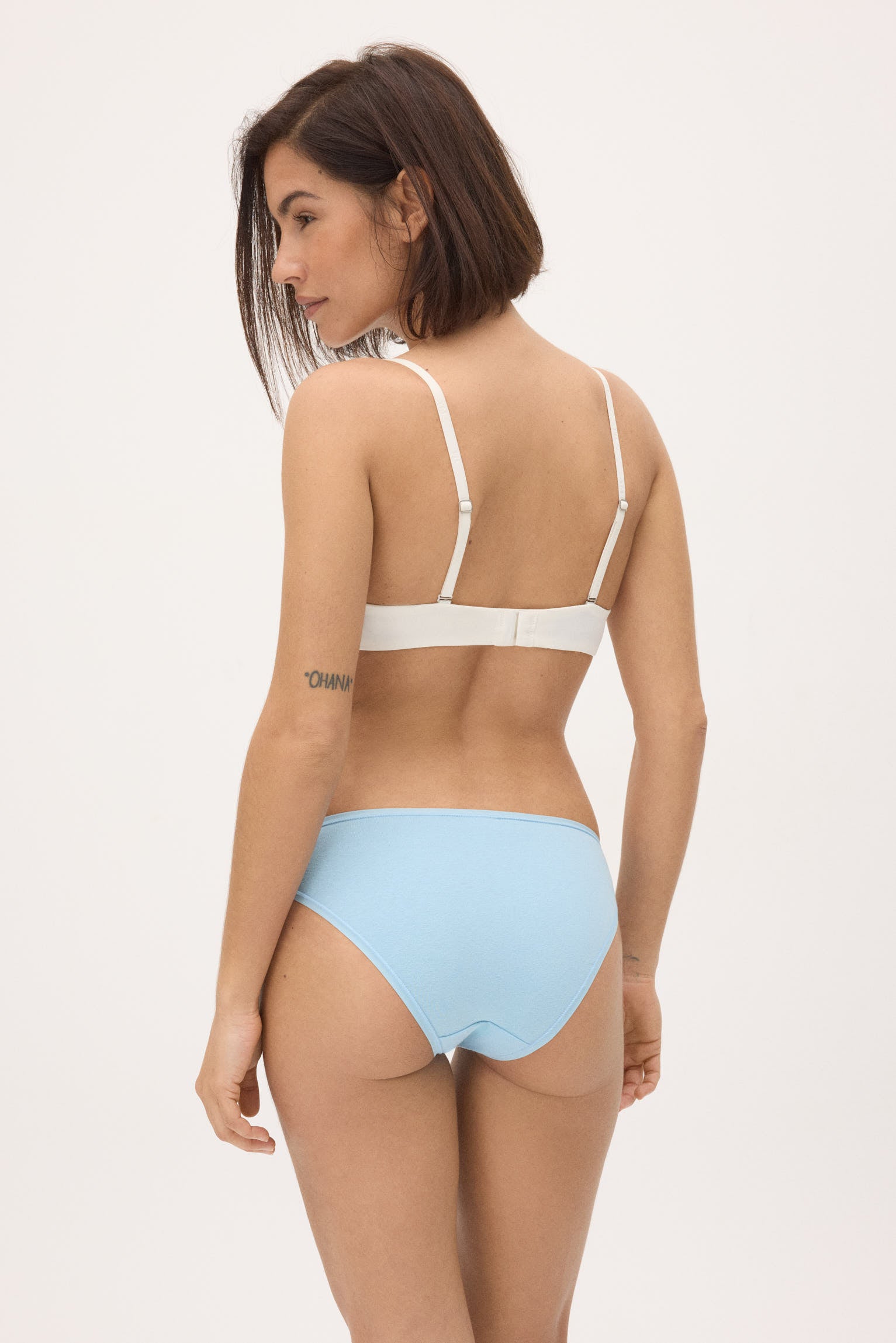 Pack of 6 plain and patterned mini panties