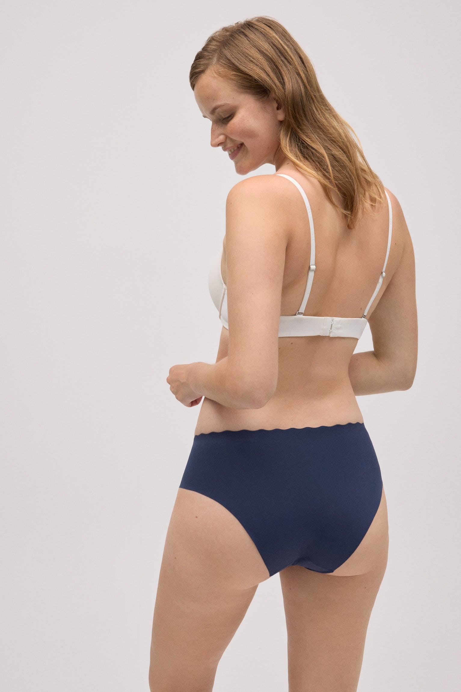 Navy laser midi bra