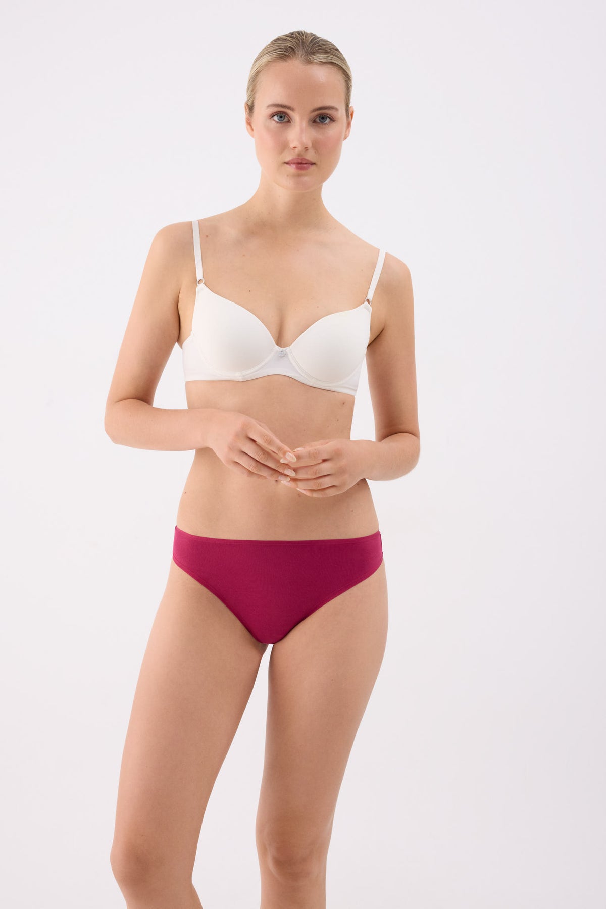 Pack of 4 basic cotton thongs in assorted colours