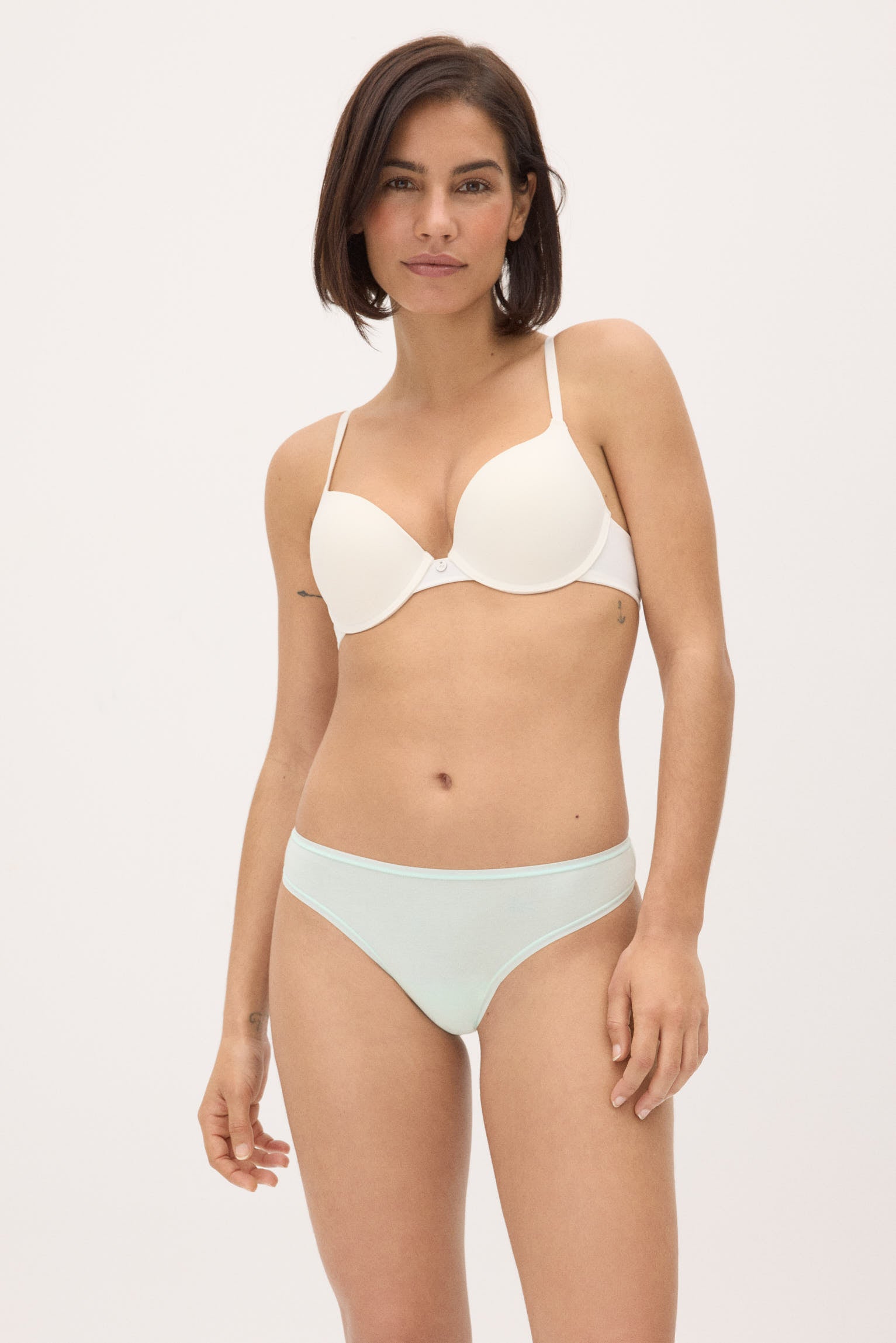 Pack of 4 basic colored thongs