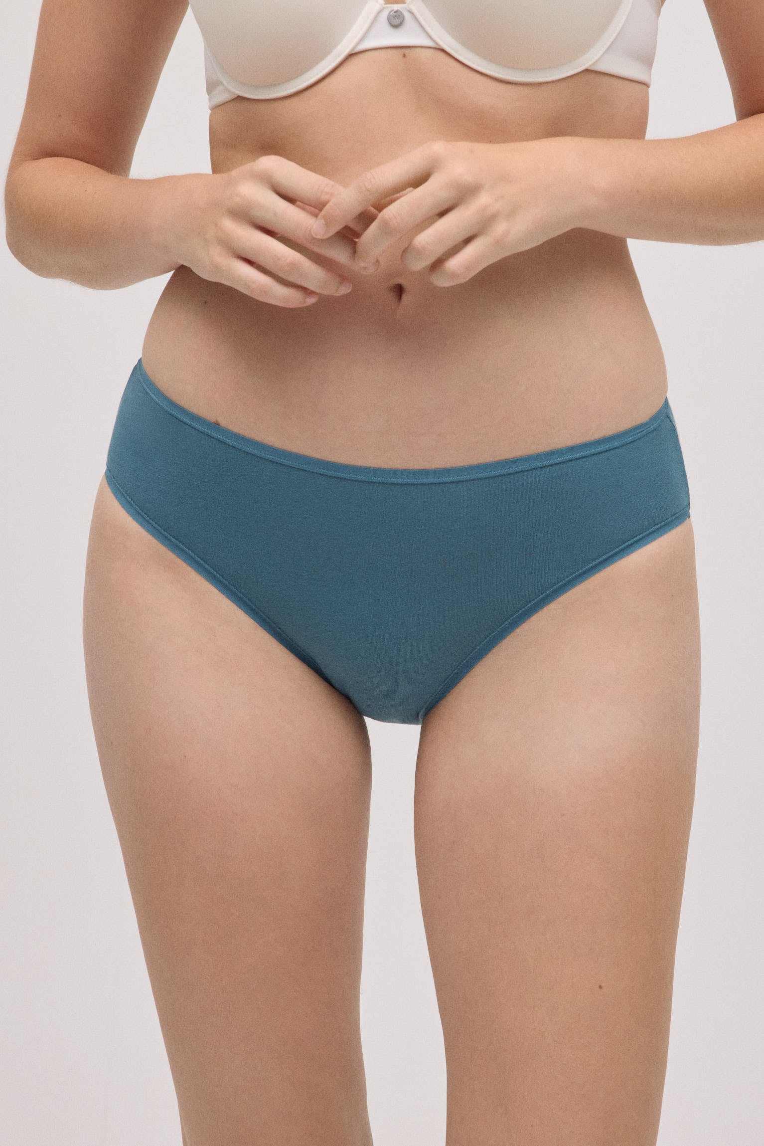 Pack of 4 basic cotton midi panties