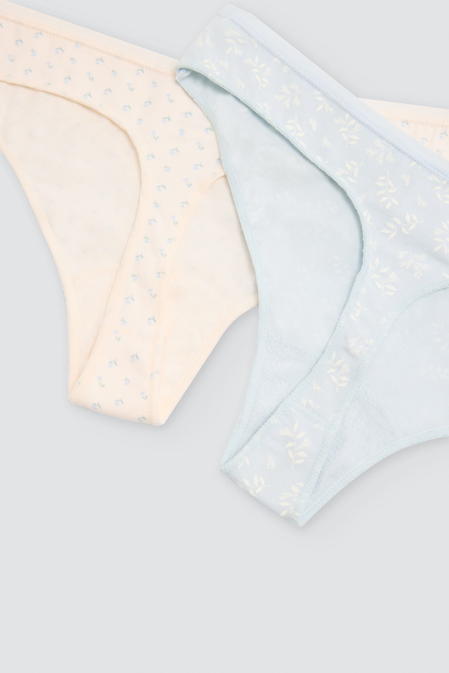 Pack of 6 printed cotton thongs
