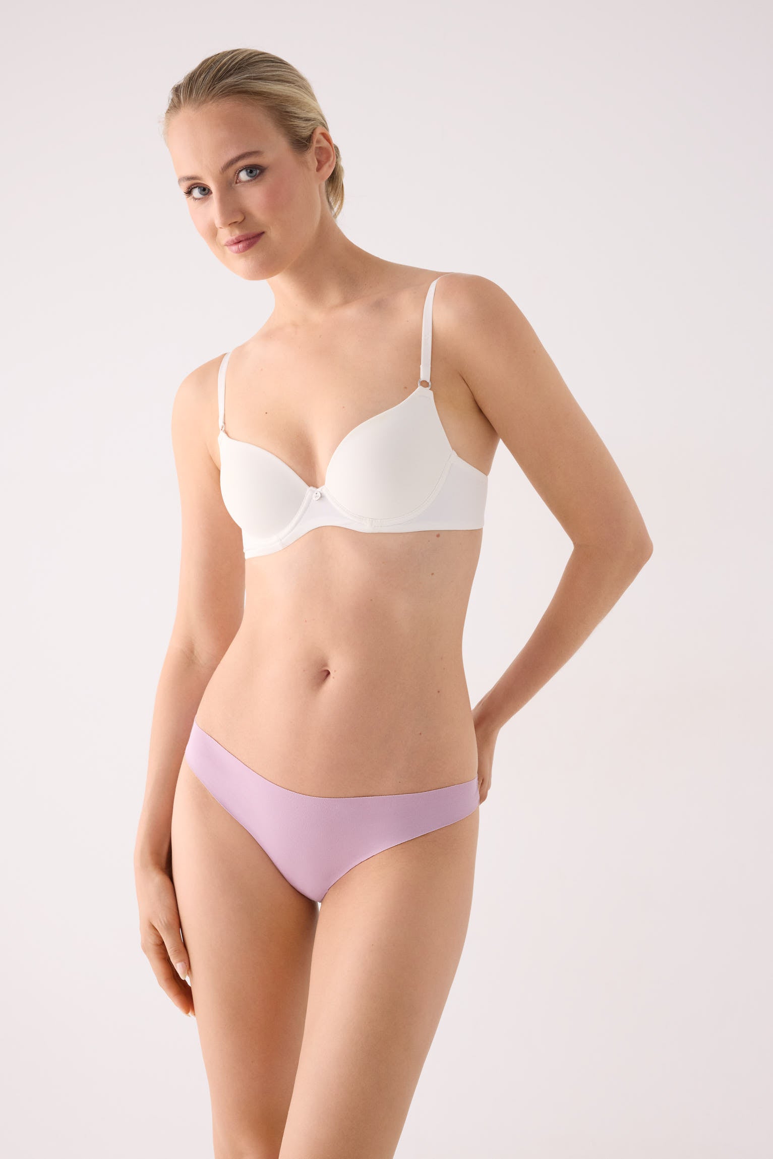 PRE-ORDER Thong laser-cut cotton with lace pink