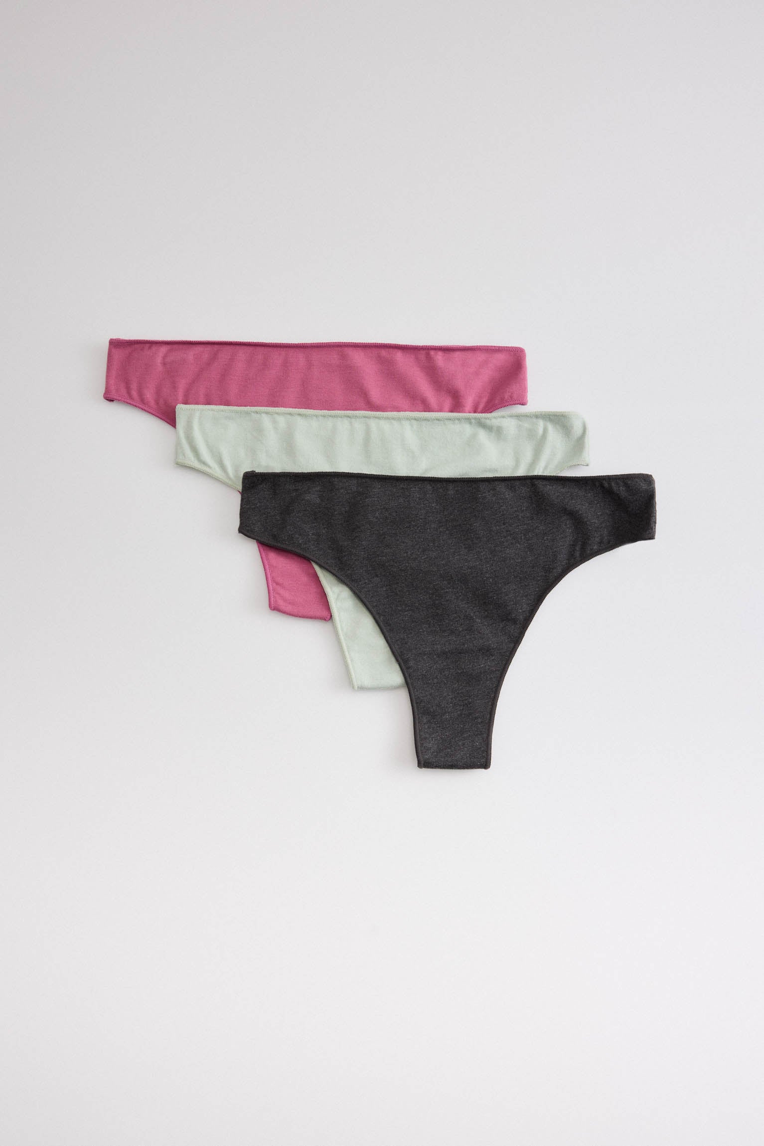 Pack of 3 basic colored thongs