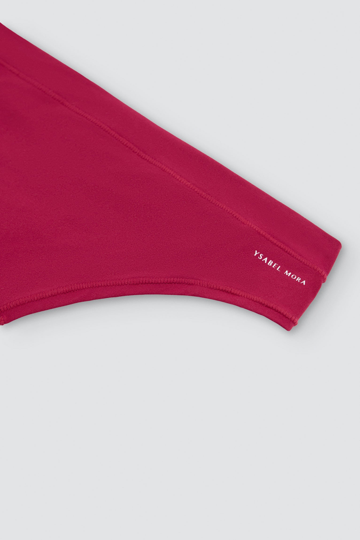 Thong Adapt with invisible finishes burgundy