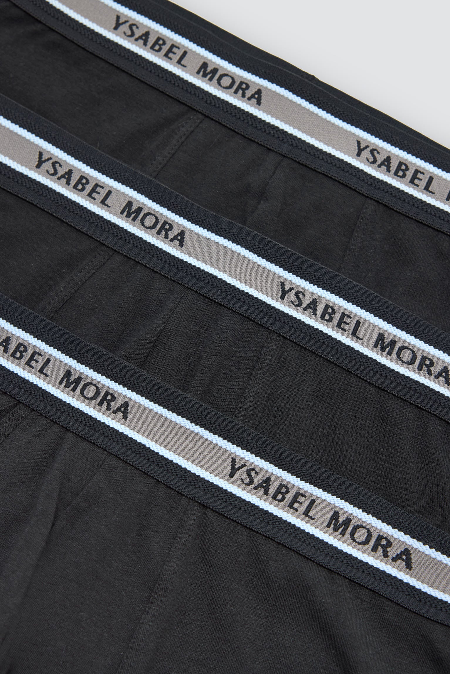 Pack of 3 plain black basic boxer shorts