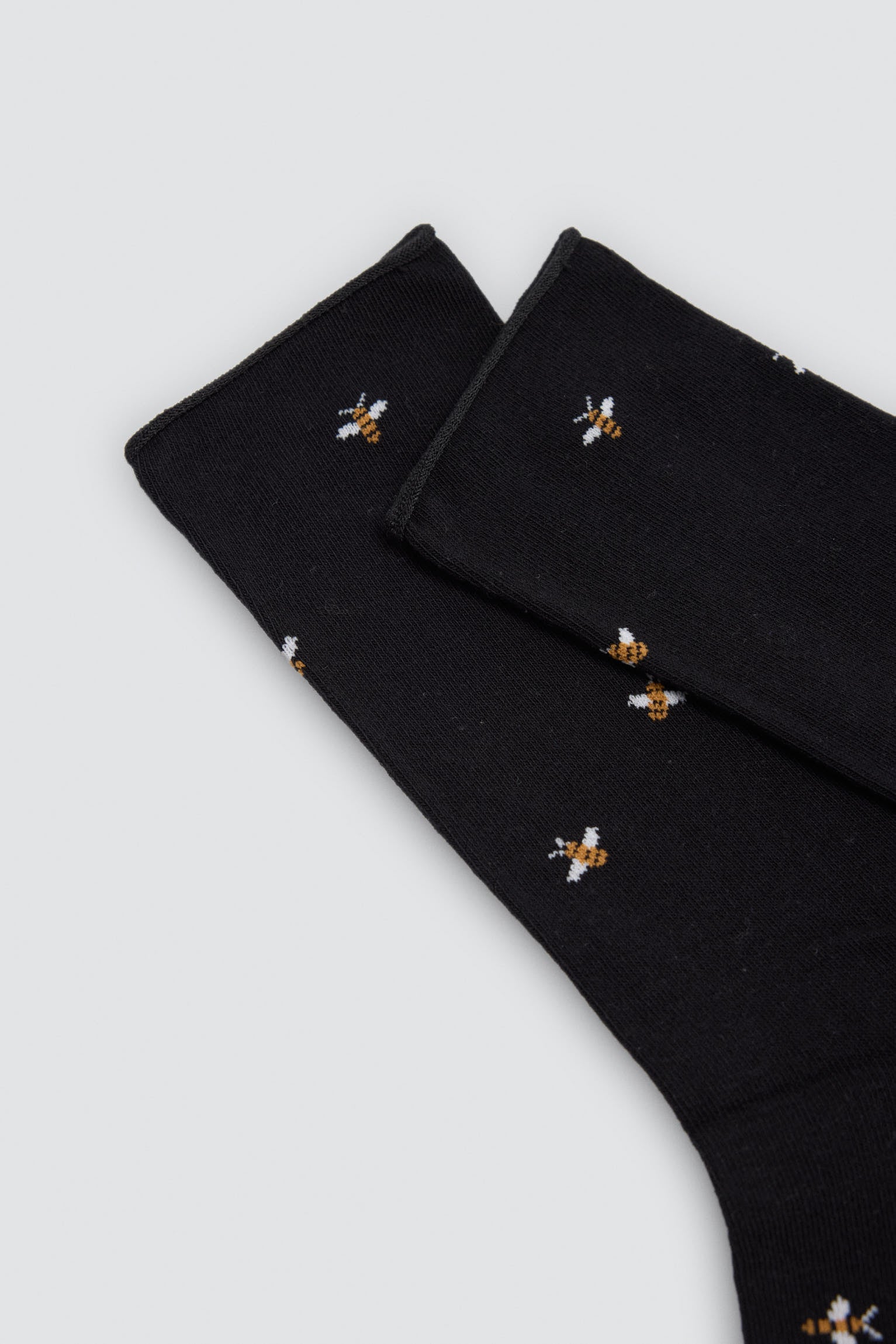 Pack of 6 cuffless assorted printed socks
