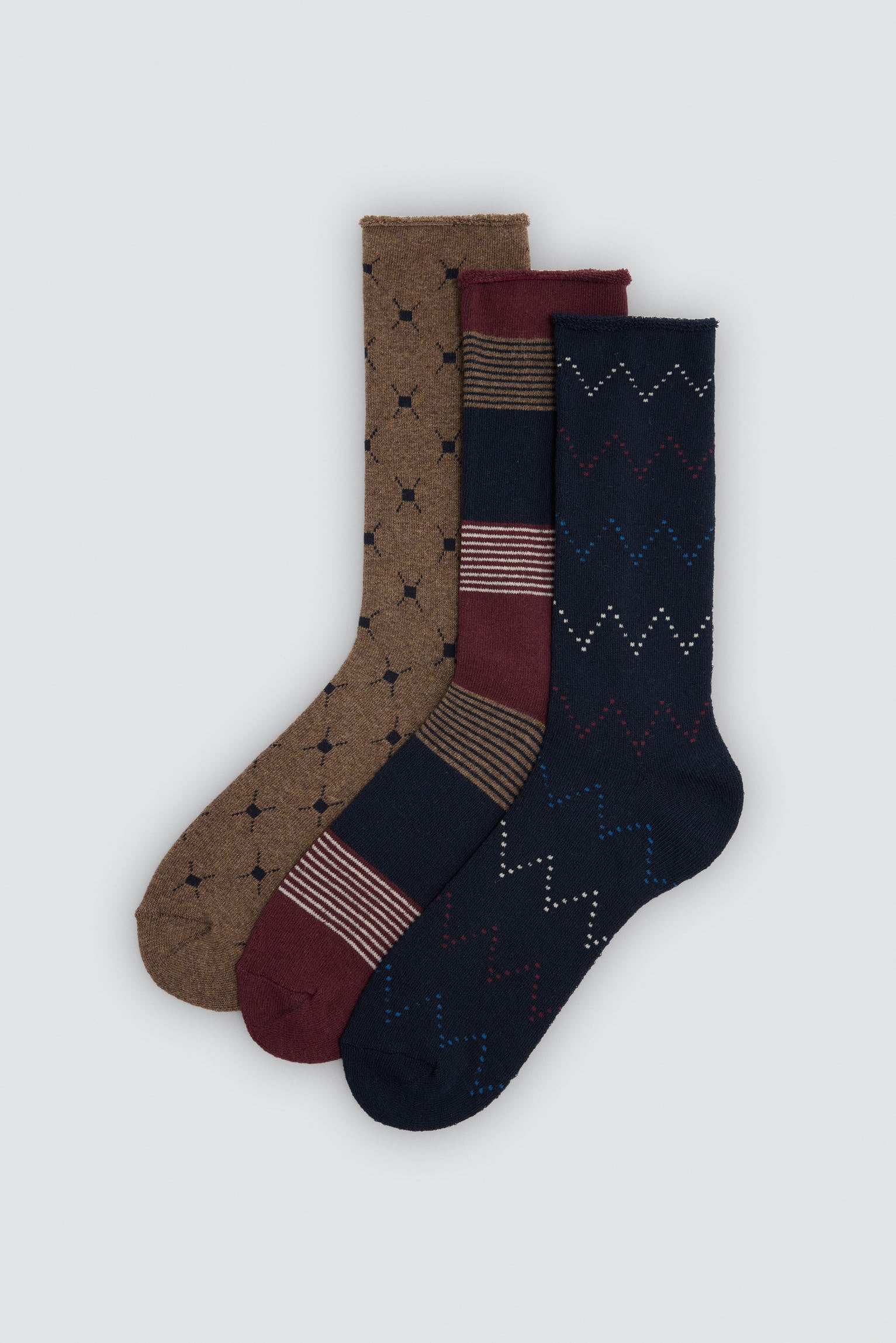 Pack of 3 cuffless thermal socks with assorted prints